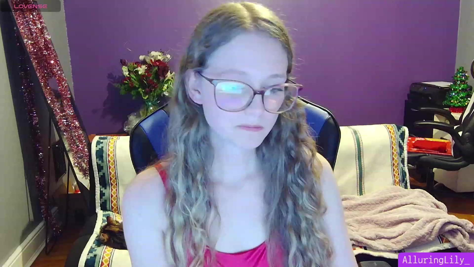 Gallery image thumbnail from AlluringLily_'s myfreecams stream on, 12/24/2023, 02:41 image 2 of 20