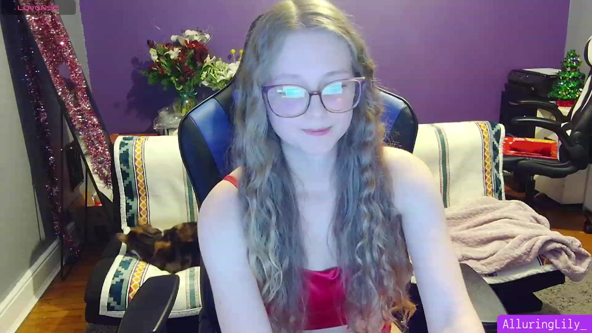 Gallery image thumbnail from AlluringLily_'s myfreecams stream on, 12/24/2023, 02:41 image 5 of 20