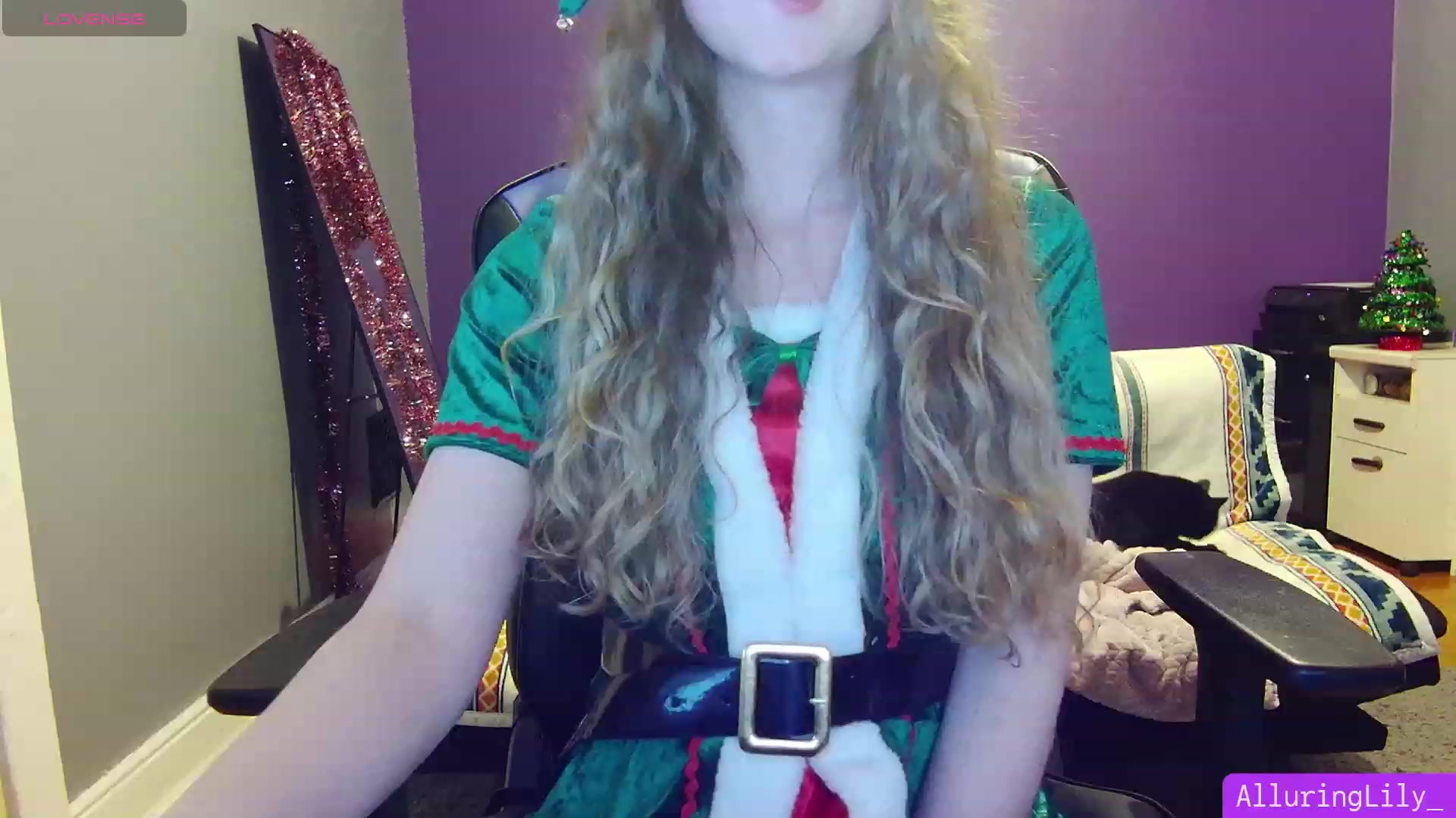 Gallery image thumbnail from AlluringLily_'s myfreecams stream on, 12/25/2023, 05:34 image 2 of 20