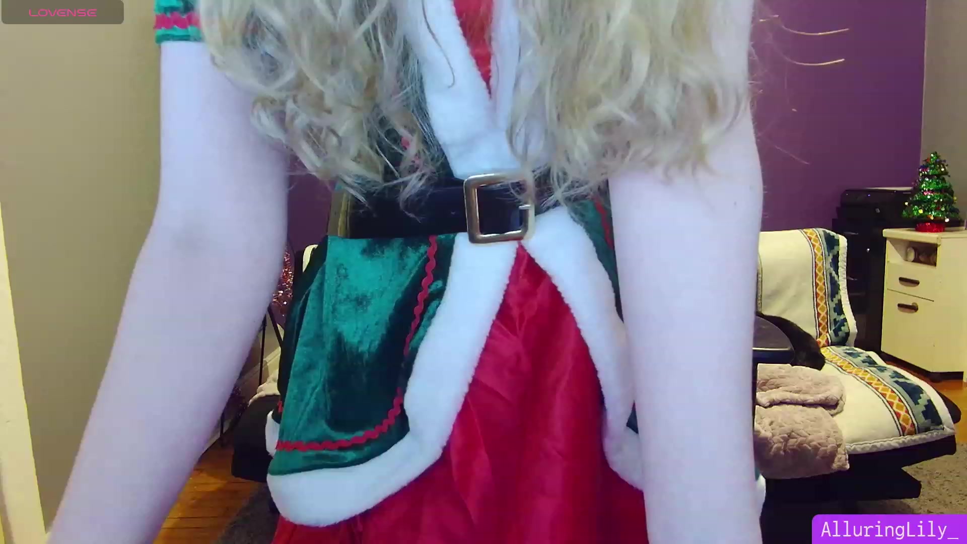Gallery image thumbnail from AlluringLily_'s myfreecams stream on, 12/25/2023, 05:34 image 1 of 20