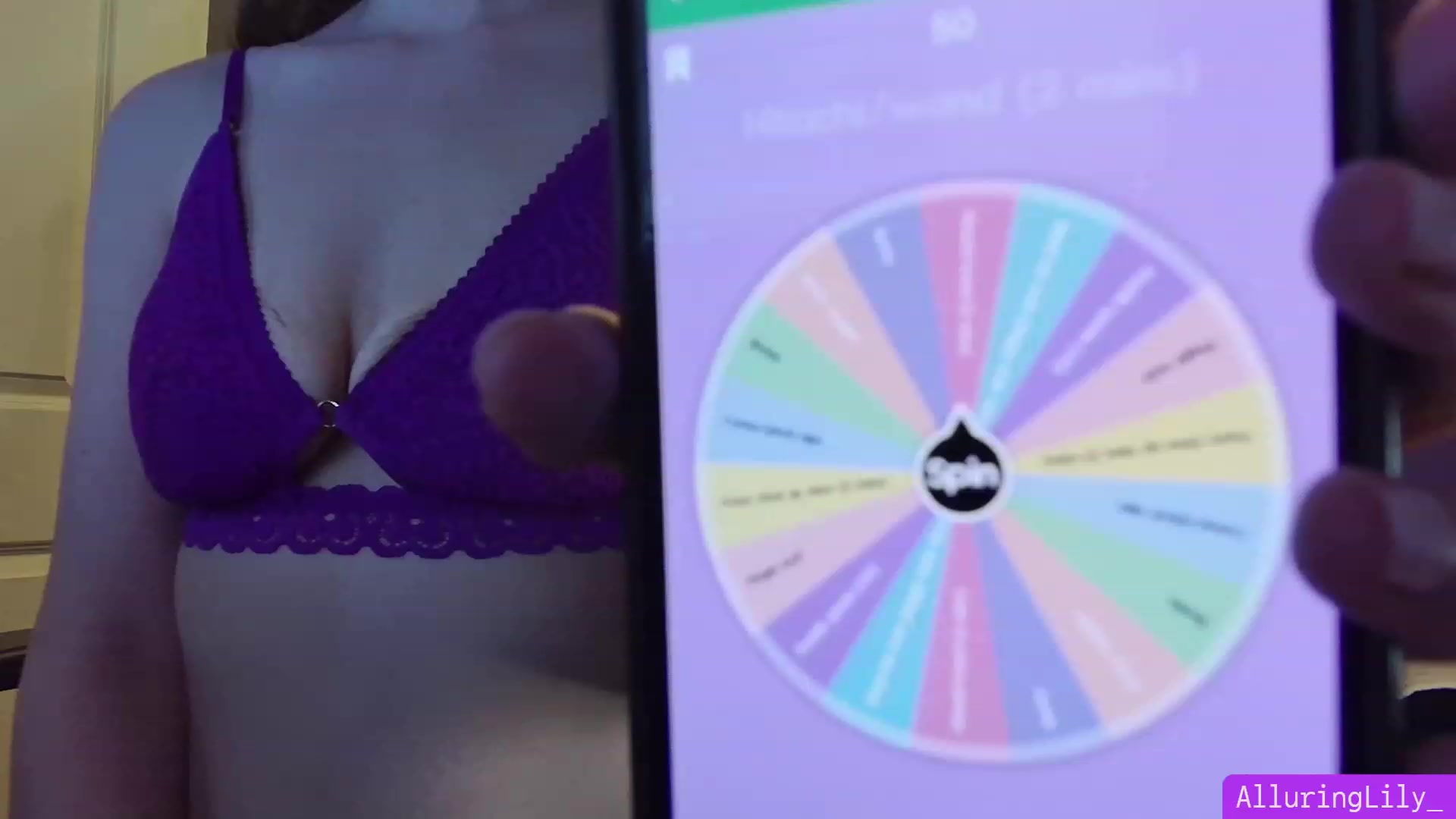 Gallery image thumbnail from AlluringLily_'s myfreecams stream on, 12/31/2023, 04:00 image 18 of 20
