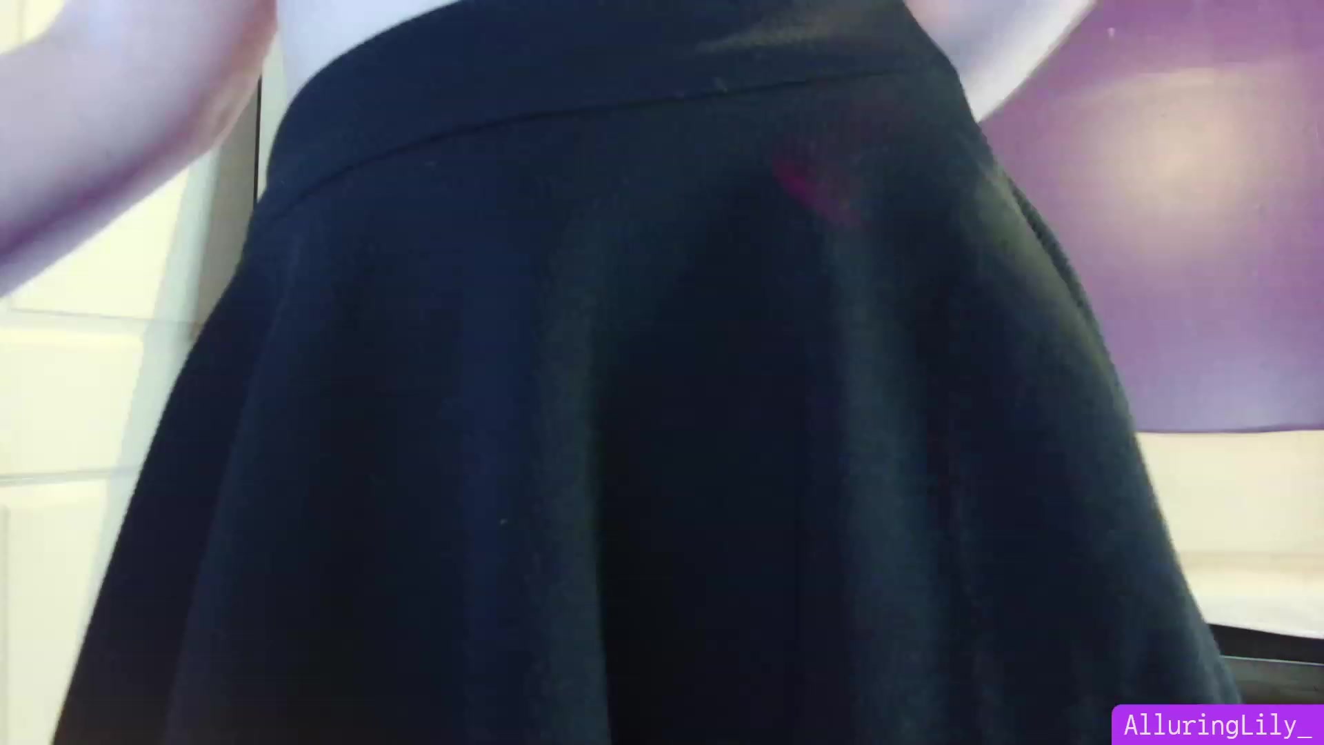 Gallery image thumbnail from AlluringLily_'s myfreecams stream on, 01/04/2024, 04:40 image 2 of 20