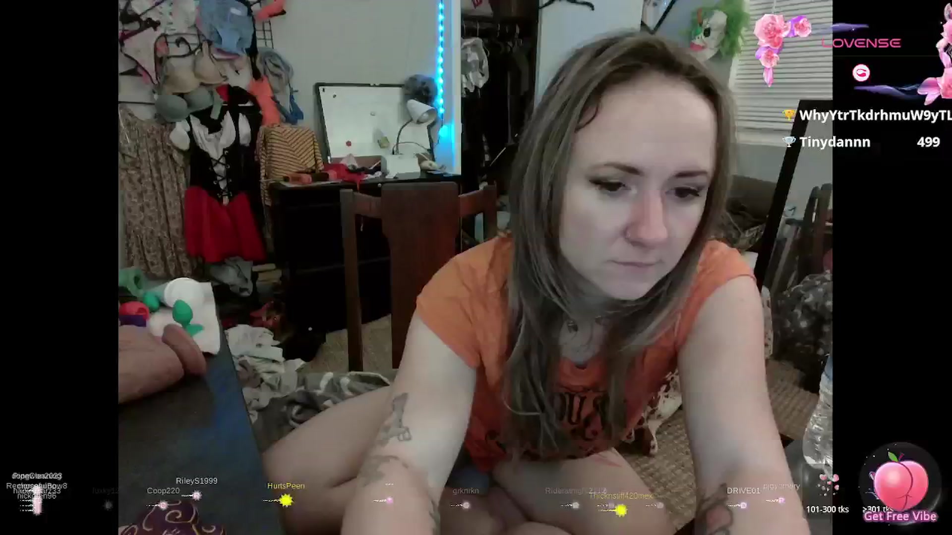 Gallery image thumbnail from Alluringpixie's myfreecams stream on, 12/24/2025, 11:44 image 11 of 20