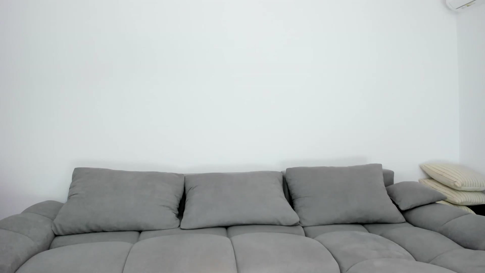 Gallery image thumbnail from Ally1111's myfreecams stream on, 10/19/2023, 19:49 image 7 of 20