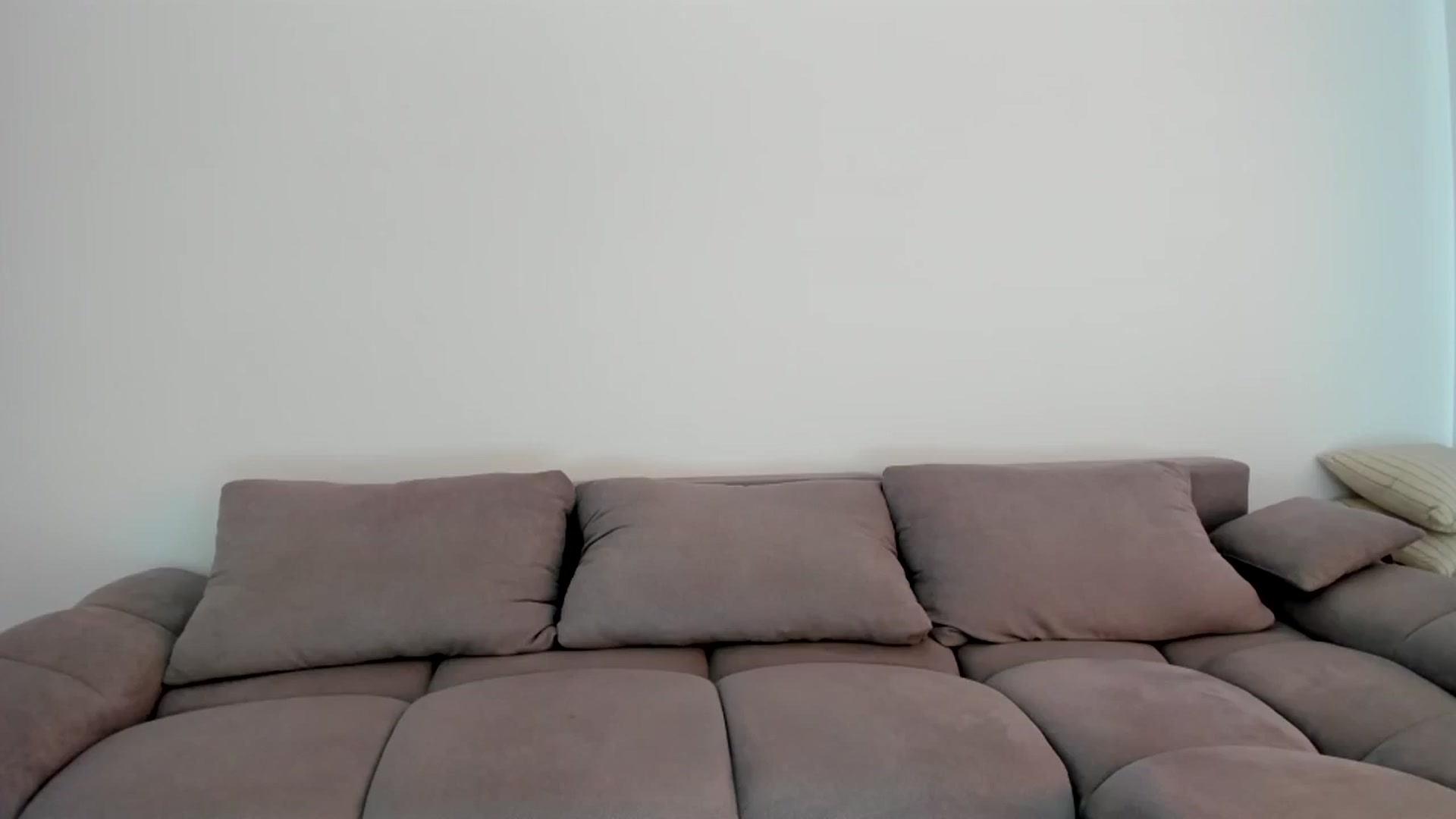 Gallery image thumbnail from Ally1111's myfreecams stream on, 02/19/2024, 11:39 image 17 of 20