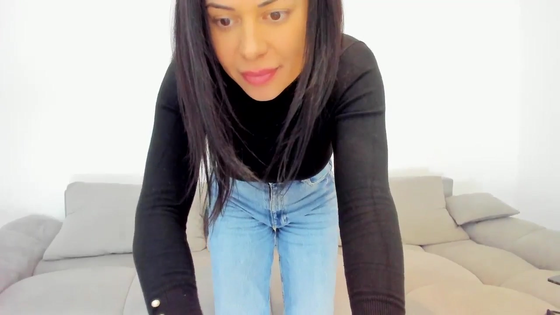 Gallery image thumbnail from Ally1111's myfreecams stream on, 04/10/2025, 20:28 image 12 of 20