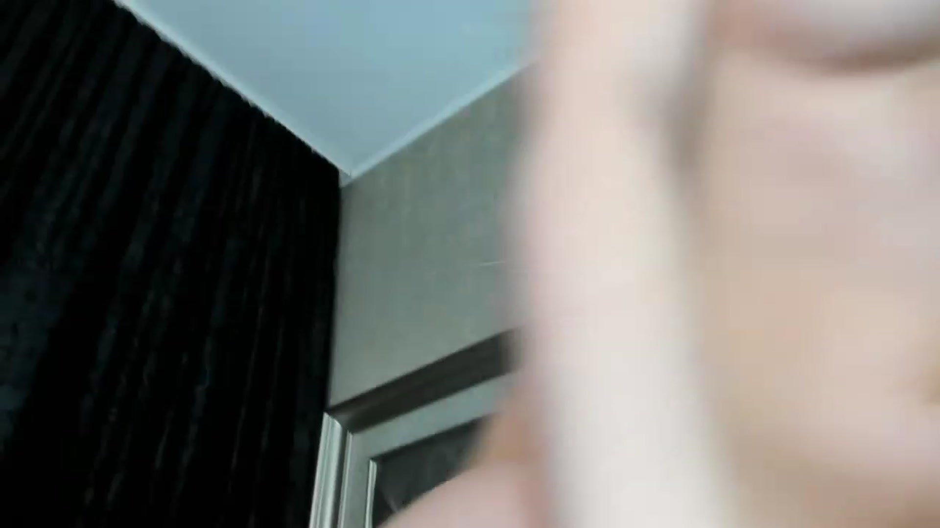 Gallery image thumbnail from AllyPinkLips's myfreecams stream on, 12/18/2022, 01:43 image 19 of 20