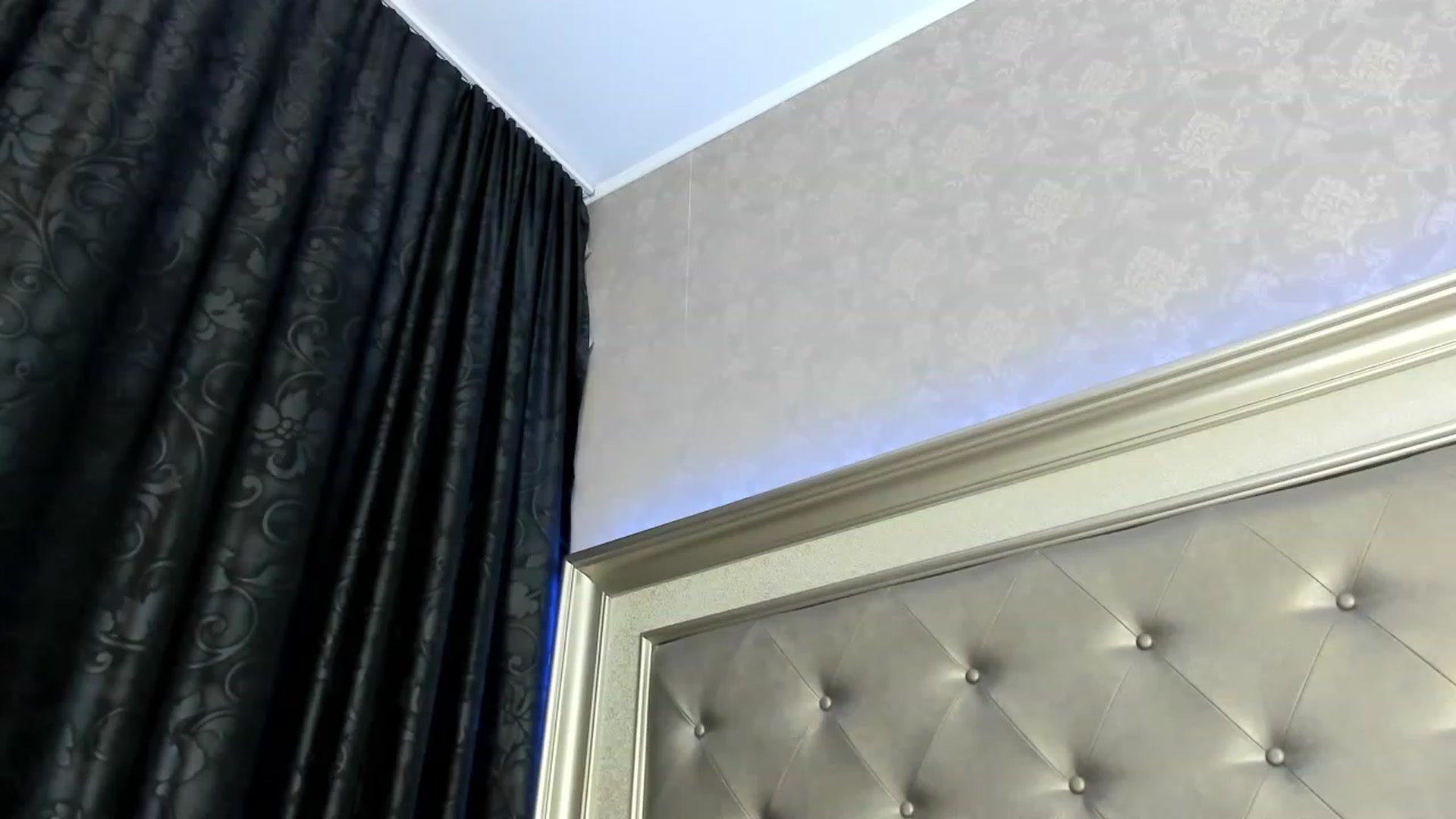 Gallery image thumbnail from AllyPinkLips's myfreecams stream on, 05/19/2023, 01:08 image 6 of 20