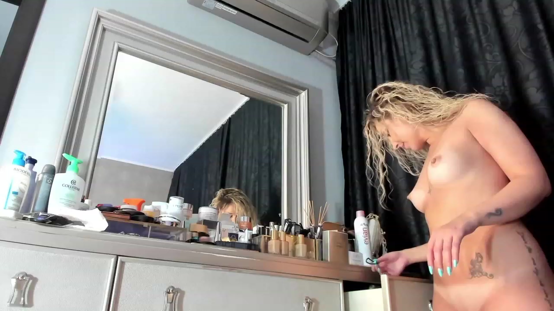 Gallery image thumbnail from AllyPinkLips's myfreecams stream on, 08/07/2023, 02:43 image 11 of 20