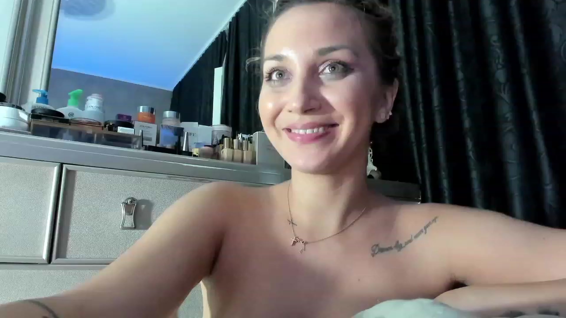 Gallery image thumbnail from AllyPinkLips's myfreecams stream on, 08/20/2023, 02:56 image 20 of 20