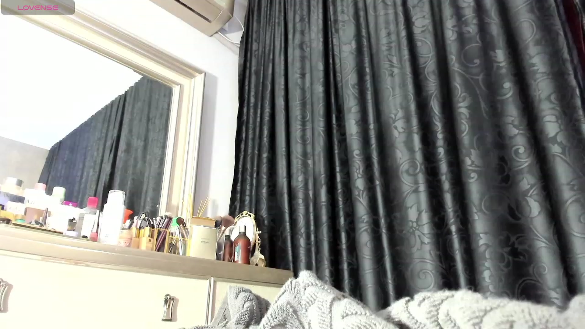 Gallery image thumbnail from AllyPinkLips's myfreecams stream on, 11/18/2023, 01:55 image 13 of 20