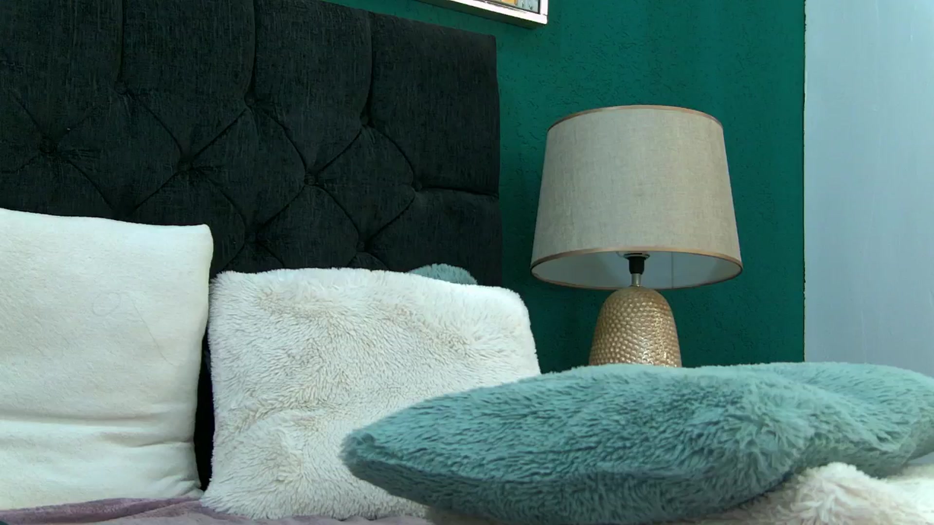 Gallery image thumbnail from AllyRosee's myfreecams stream on, 10/14/2024, 12:08 image 4 of 20