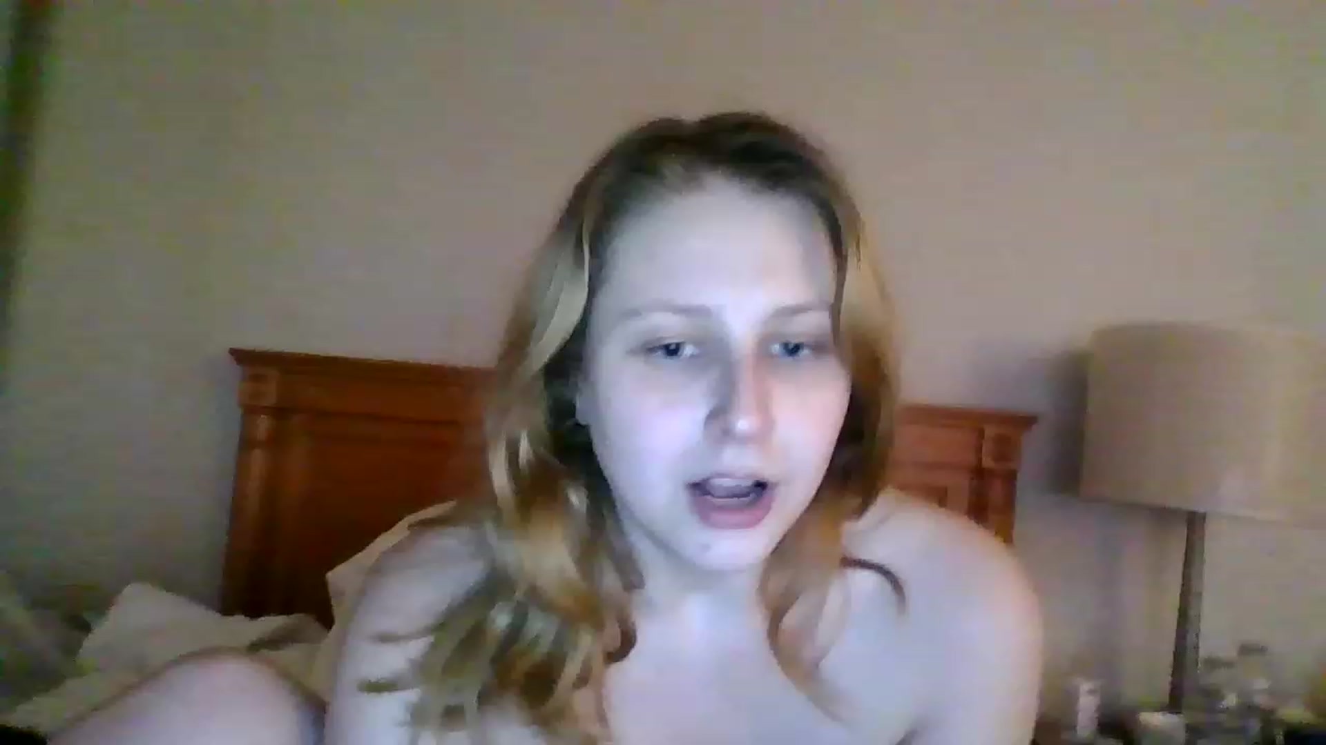Gallery image thumbnail from Allyannbbyboo's myfreecams stream on, 01/01/2023, 12:46 image 7 of 20