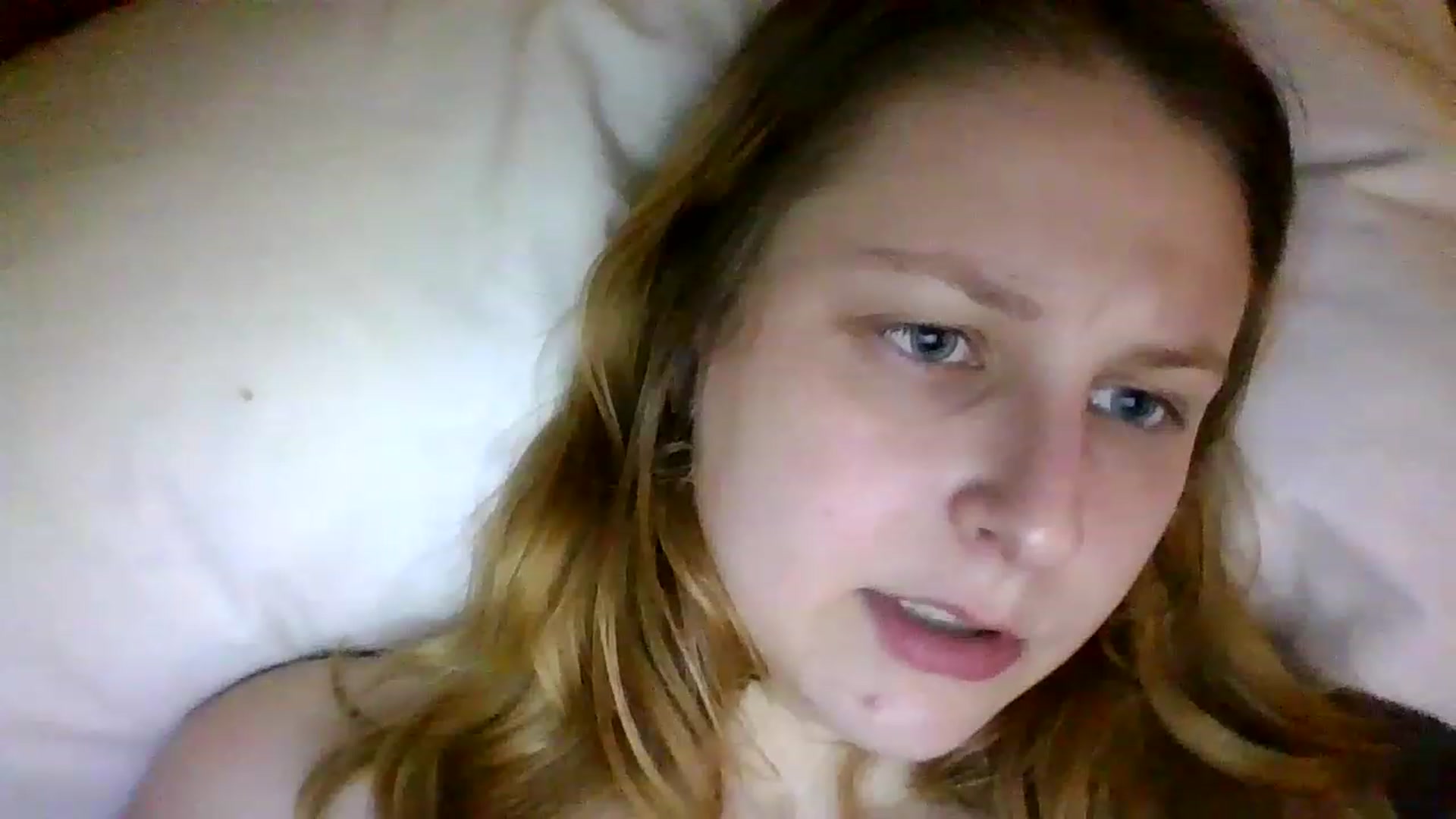 Gallery image thumbnail from Allyannbbyboo's myfreecams stream on, 01/01/2023, 13:49 image 5 of 20