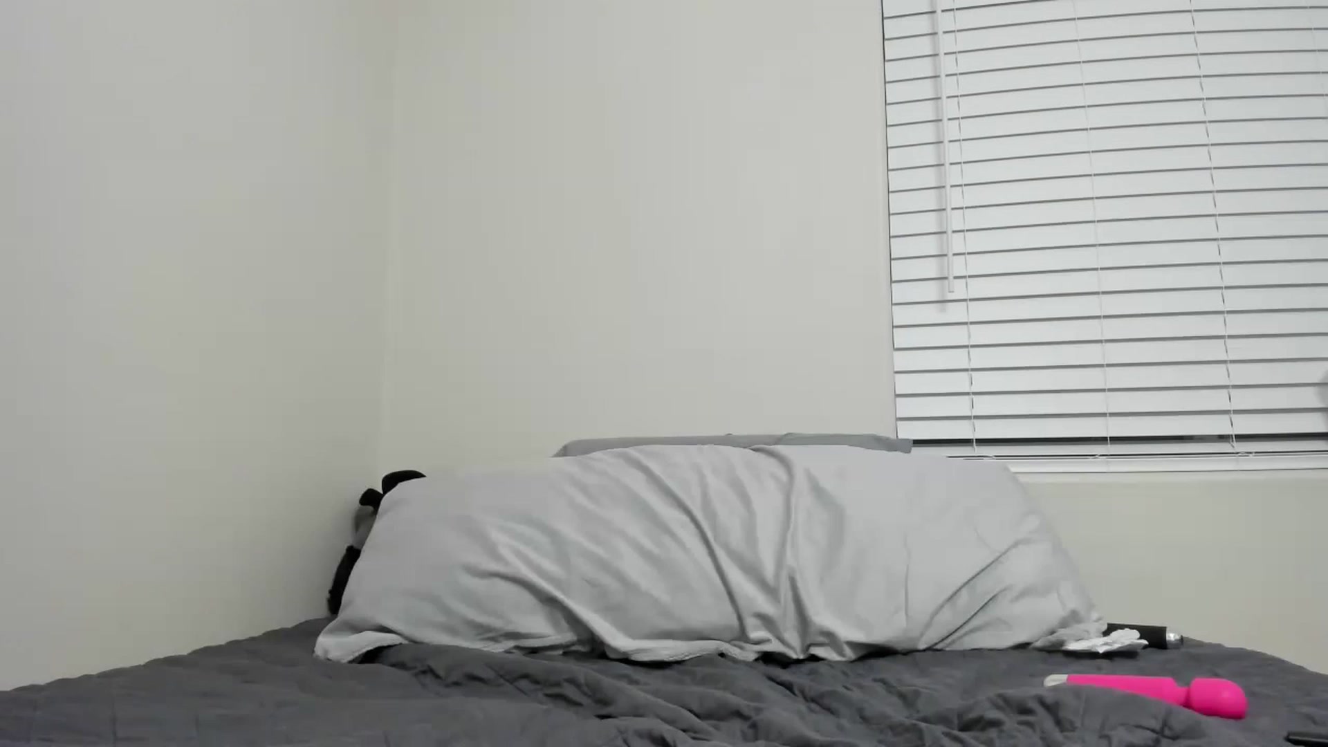 Gallery image thumbnail from Allybaby132's myfreecams stream on, 11/17/2022, 08:57 image 9 of 20