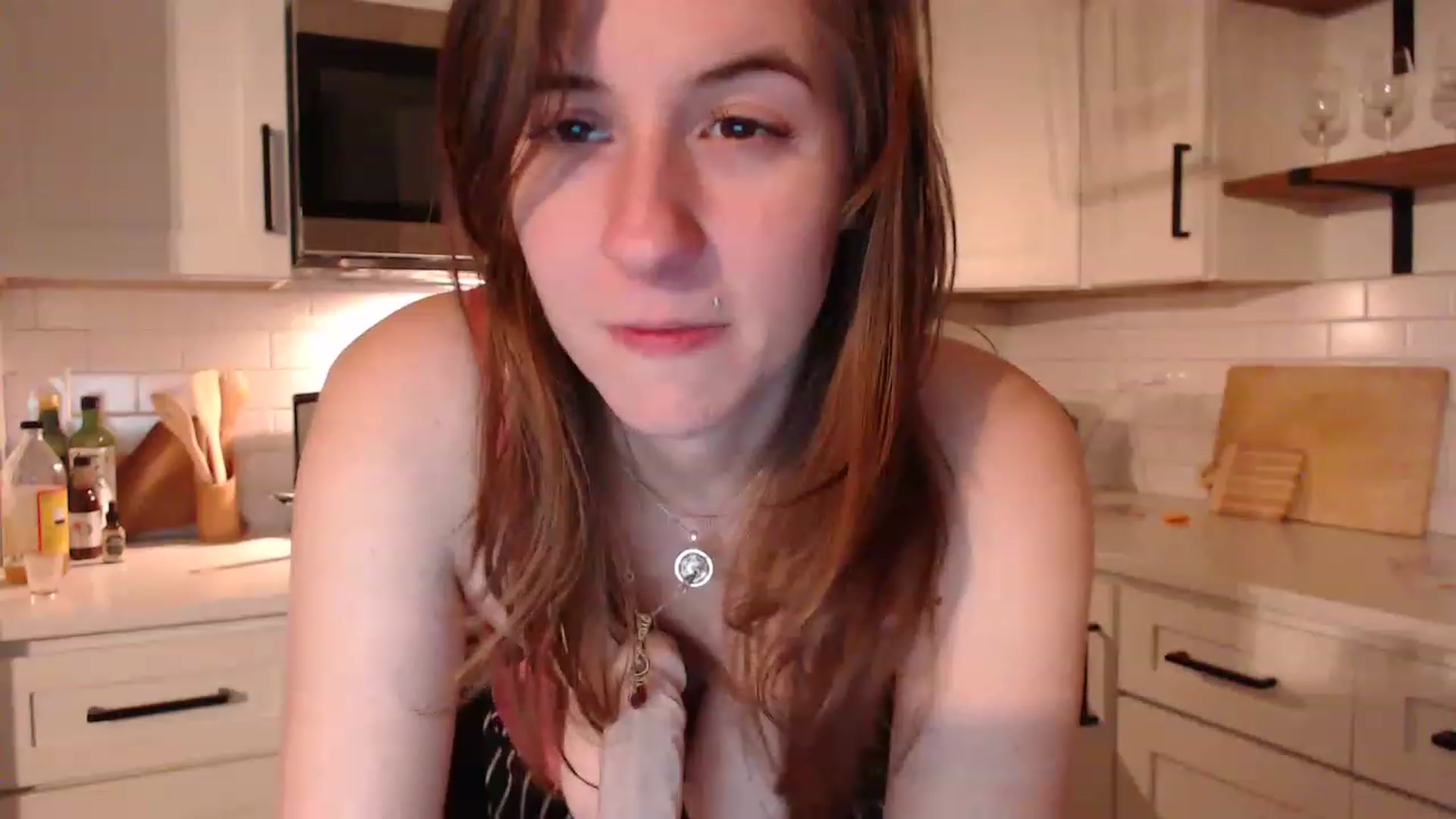 Gallery image thumbnail from AllysaAmour's myfreecams stream on, 12/19/2022, 05:46 image 20 of 20