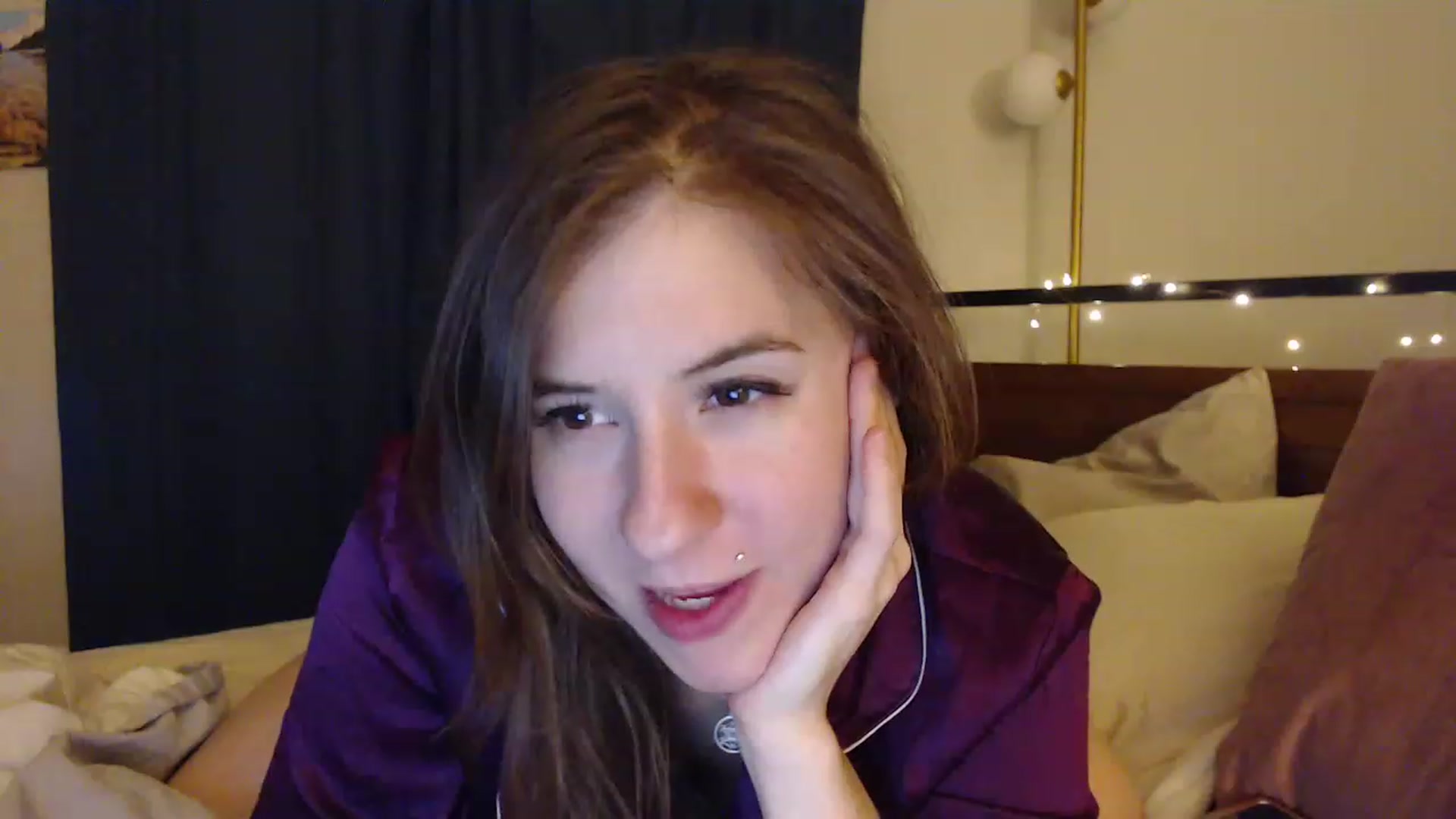 Gallery image thumbnail from AllysaAmour's myfreecams stream on, 01/29/2023, 07:47 image 6 of 20