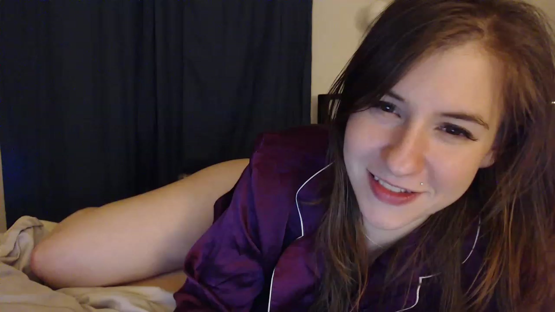 Gallery image thumbnail from AllysaAmour's myfreecams stream on, 01/29/2023, 07:47 image 3 of 20