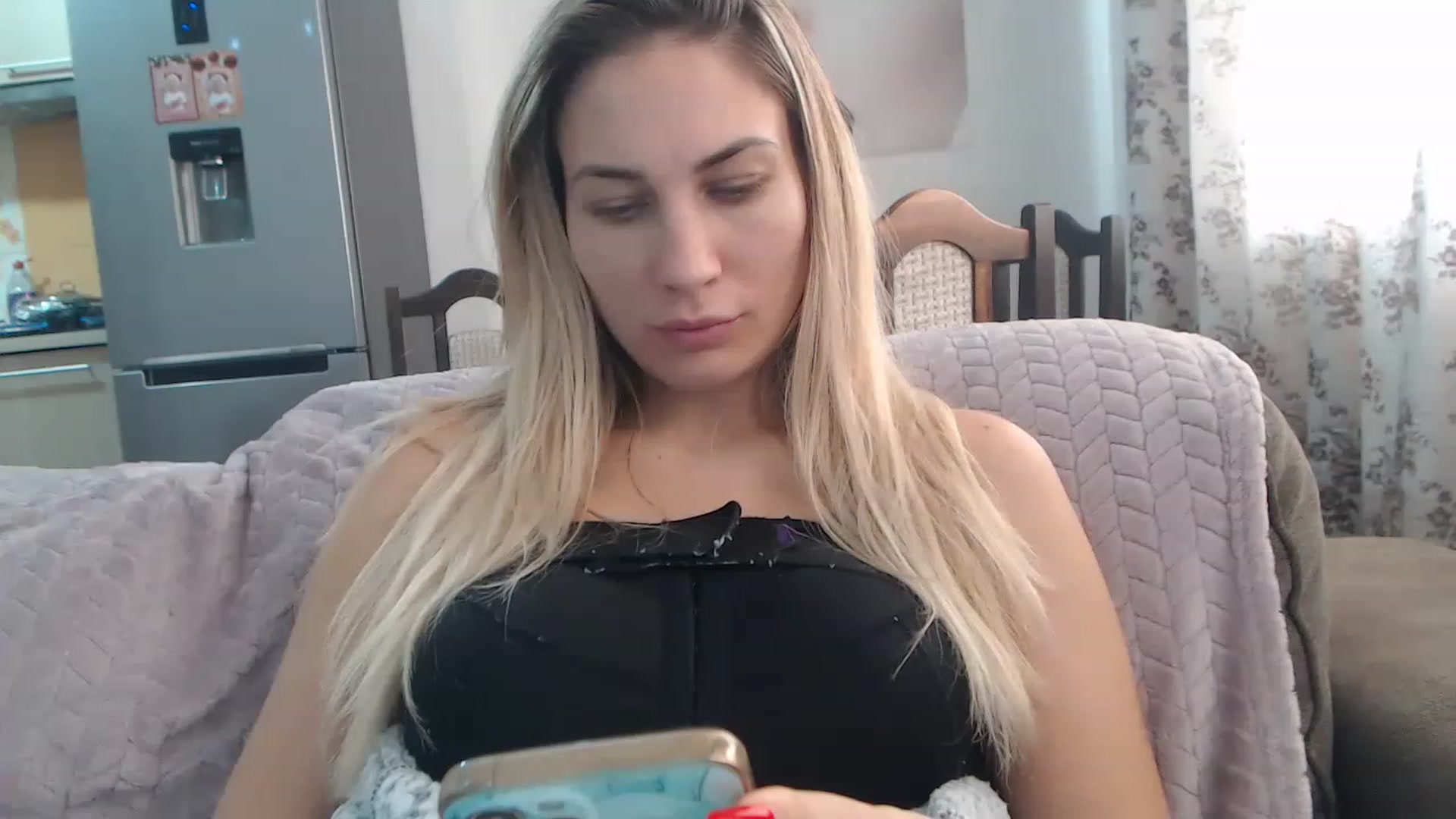 Gallery image thumbnail from AllysaHot's myfreecams stream on, 01/05/2023, 11:45 image 20 of 20