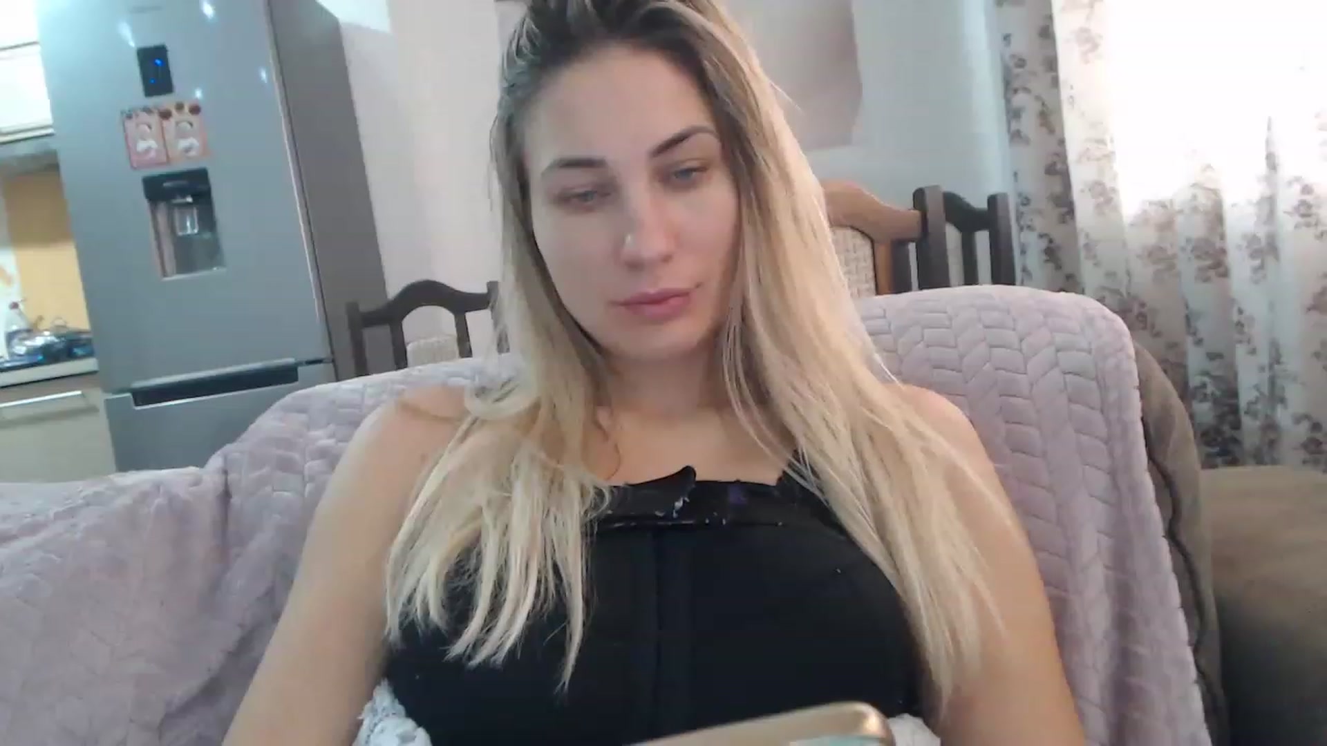 Gallery image thumbnail from AllysaHot's myfreecams stream on, 01/05/2023, 12:52 image 3 of 20