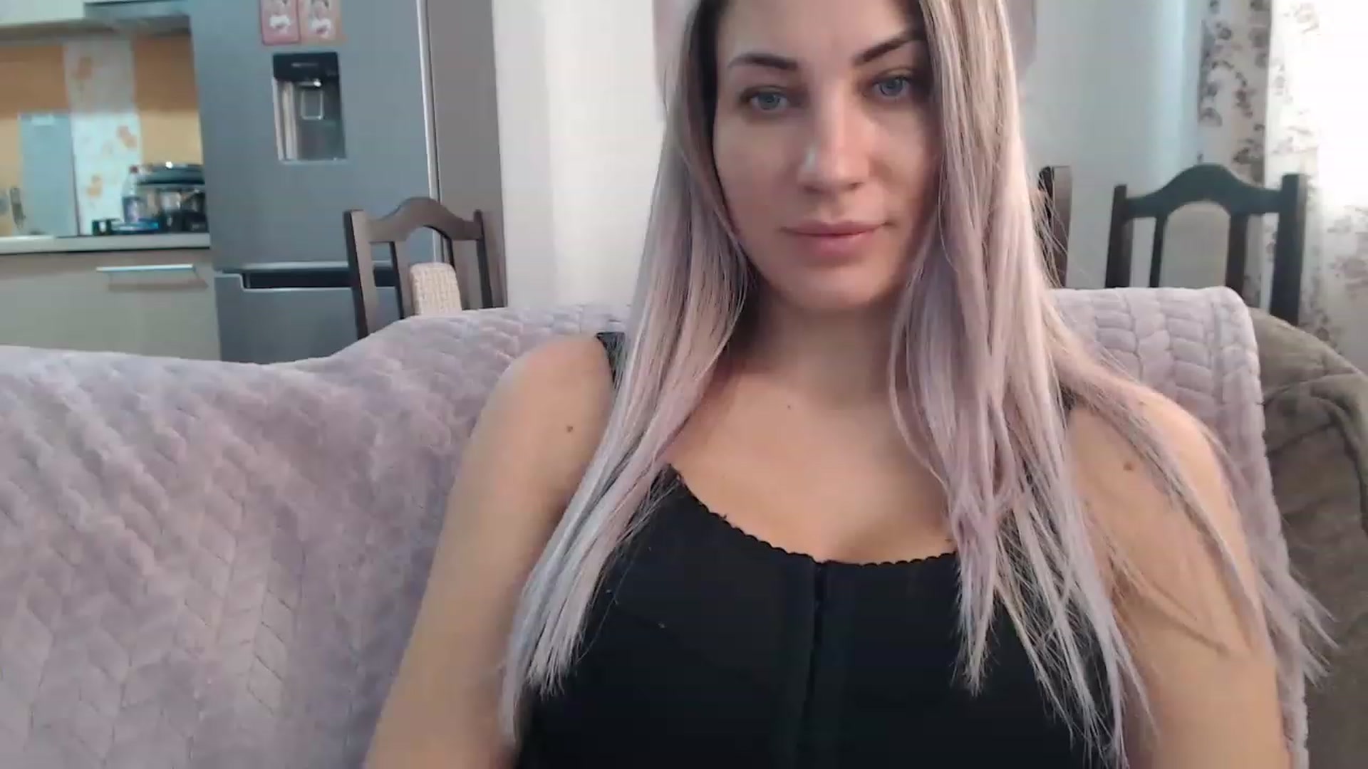 Gallery image thumbnail from AllysaHot's myfreecams stream on, 01/07/2023, 13:02 image 13 of 20