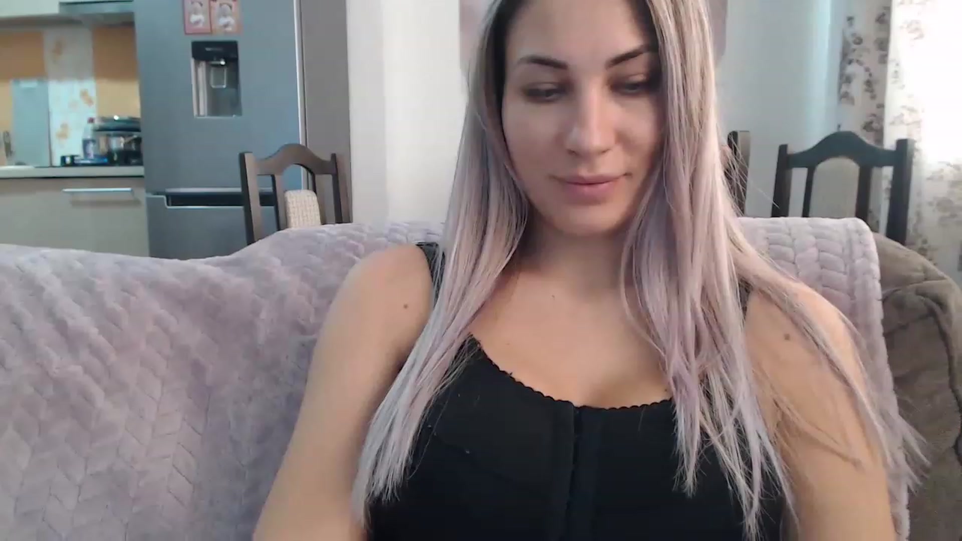 Gallery image thumbnail from AllysaHot's myfreecams stream on, 01/07/2023, 13:02 image 12 of 20
