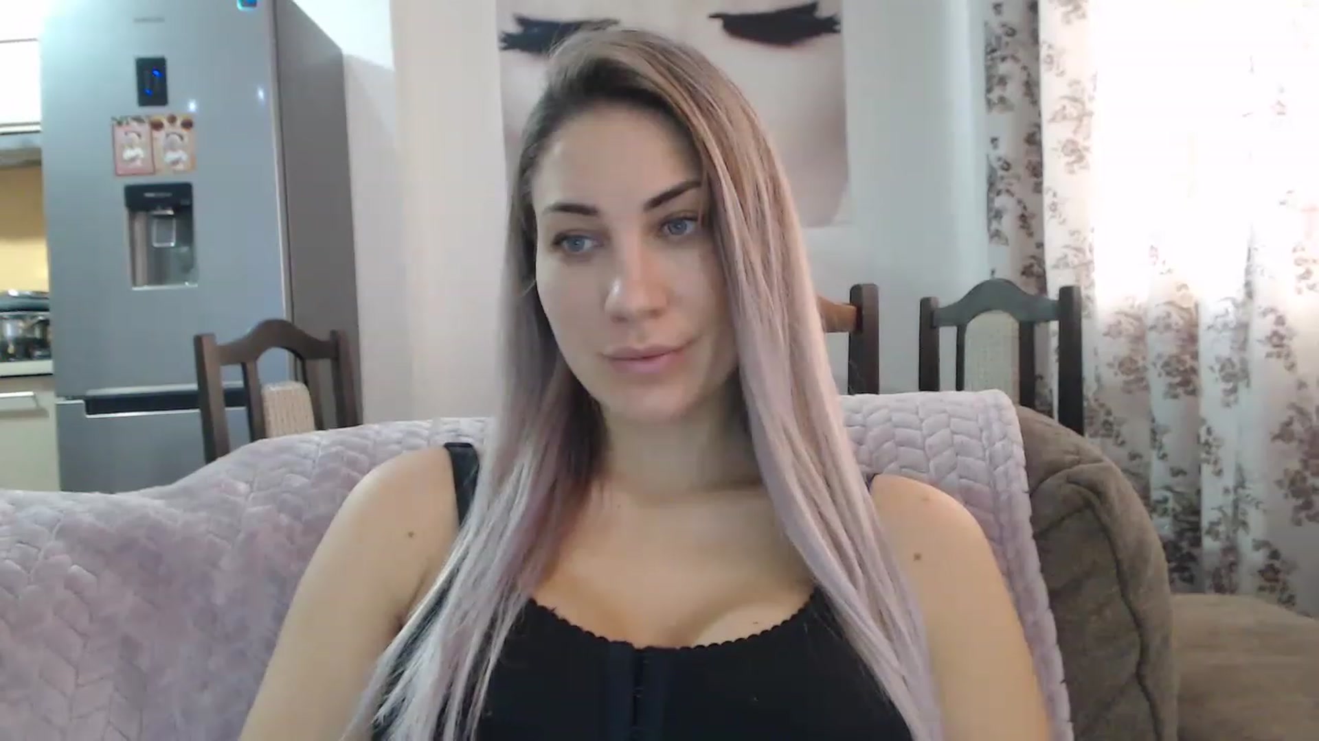 Gallery image thumbnail from AllysaHot's myfreecams stream on, 01/07/2023, 13:02 image 6 of 20