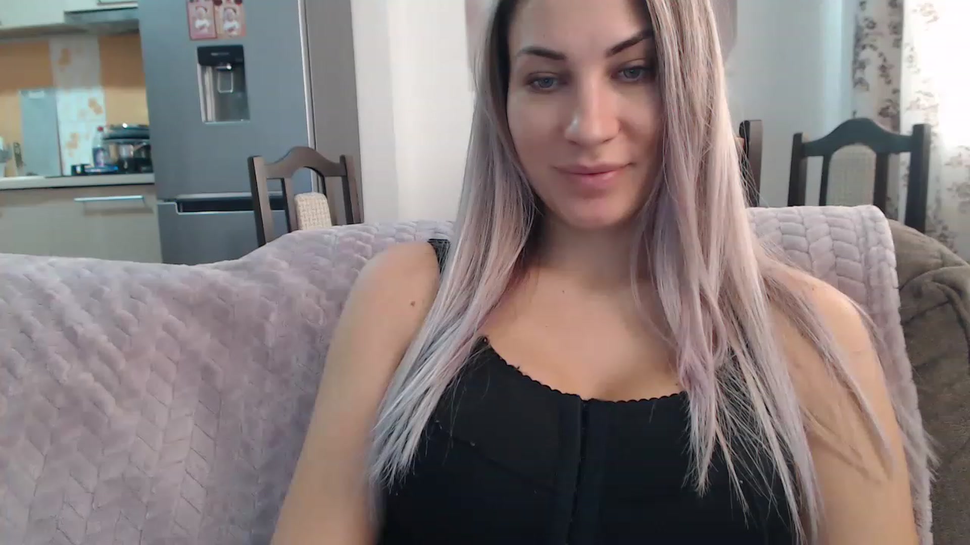 Gallery image thumbnail from AllysaHot's myfreecams stream on, 01/07/2023, 13:02 image 15 of 20