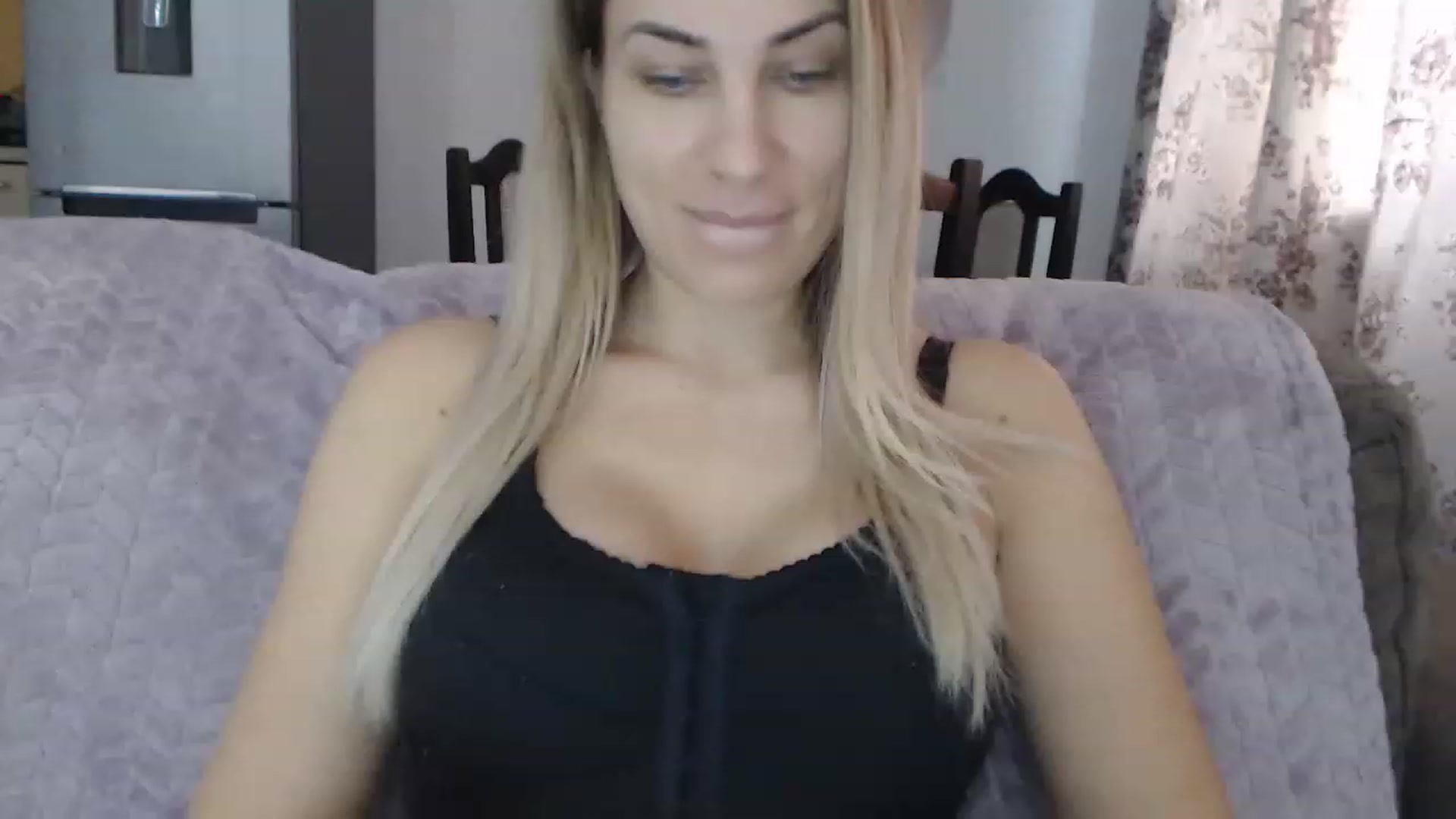 Gallery image thumbnail from AllysaHot's myfreecams stream on, 01/25/2023, 10:21 image 1 of 20