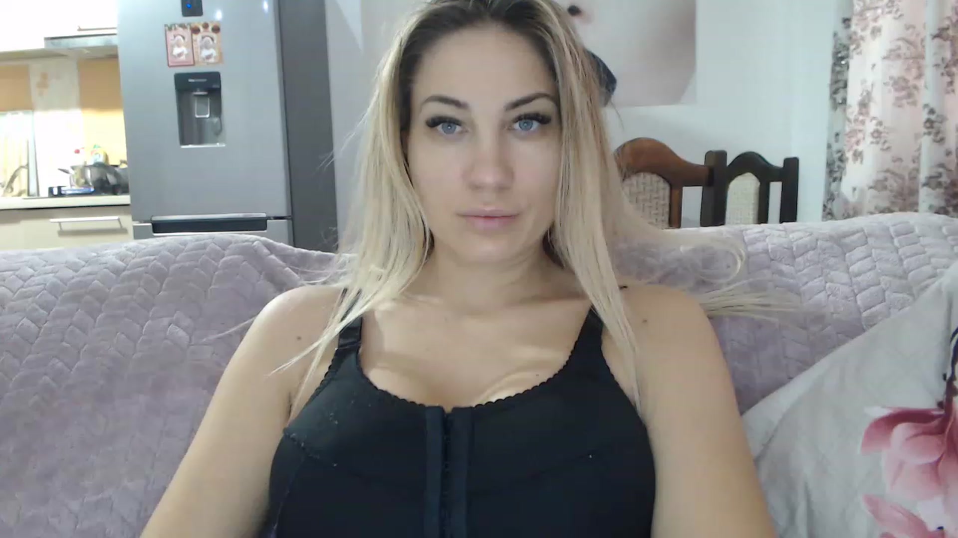 Gallery image thumbnail from AllysaHot's myfreecams stream on, 01/26/2023, 11:31 image 19 of 20