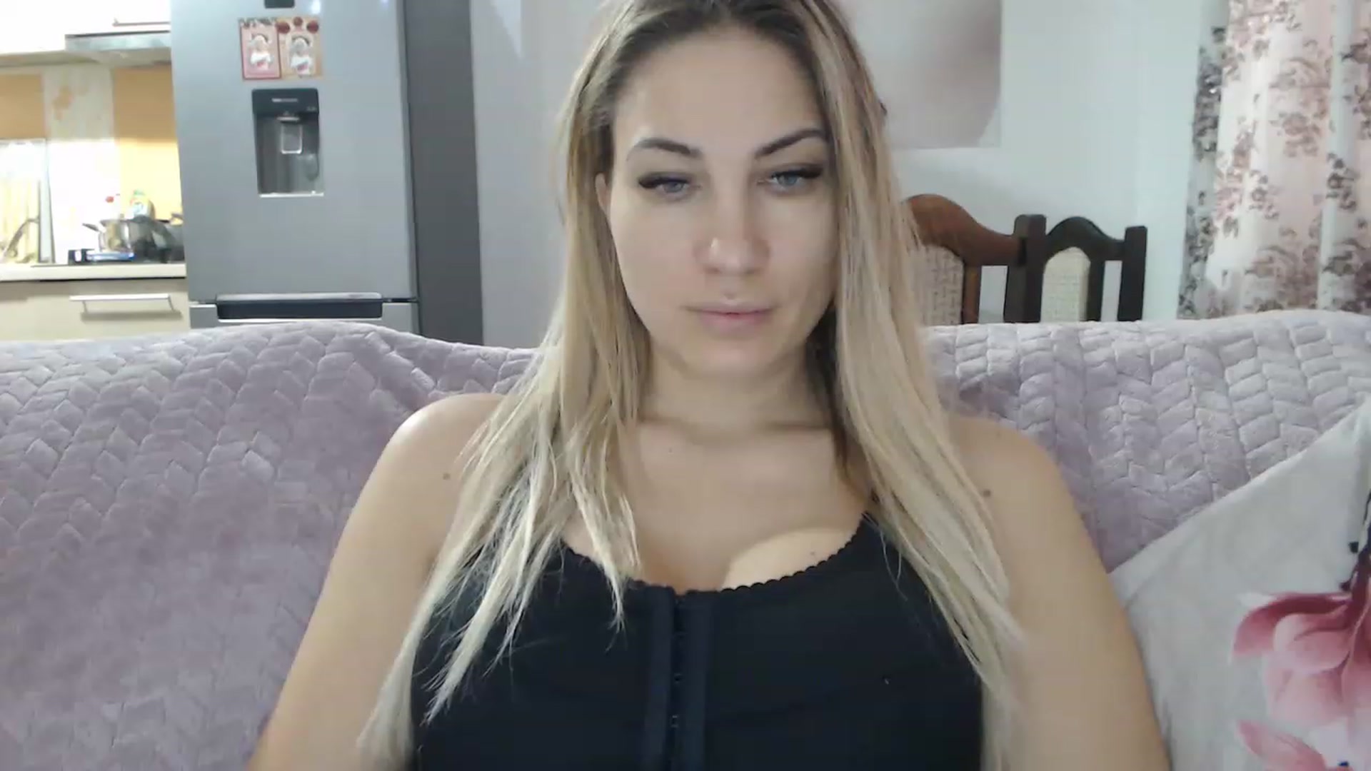 Gallery image thumbnail from AllysaHot's myfreecams stream on, 01/26/2023, 11:31 image 16 of 20