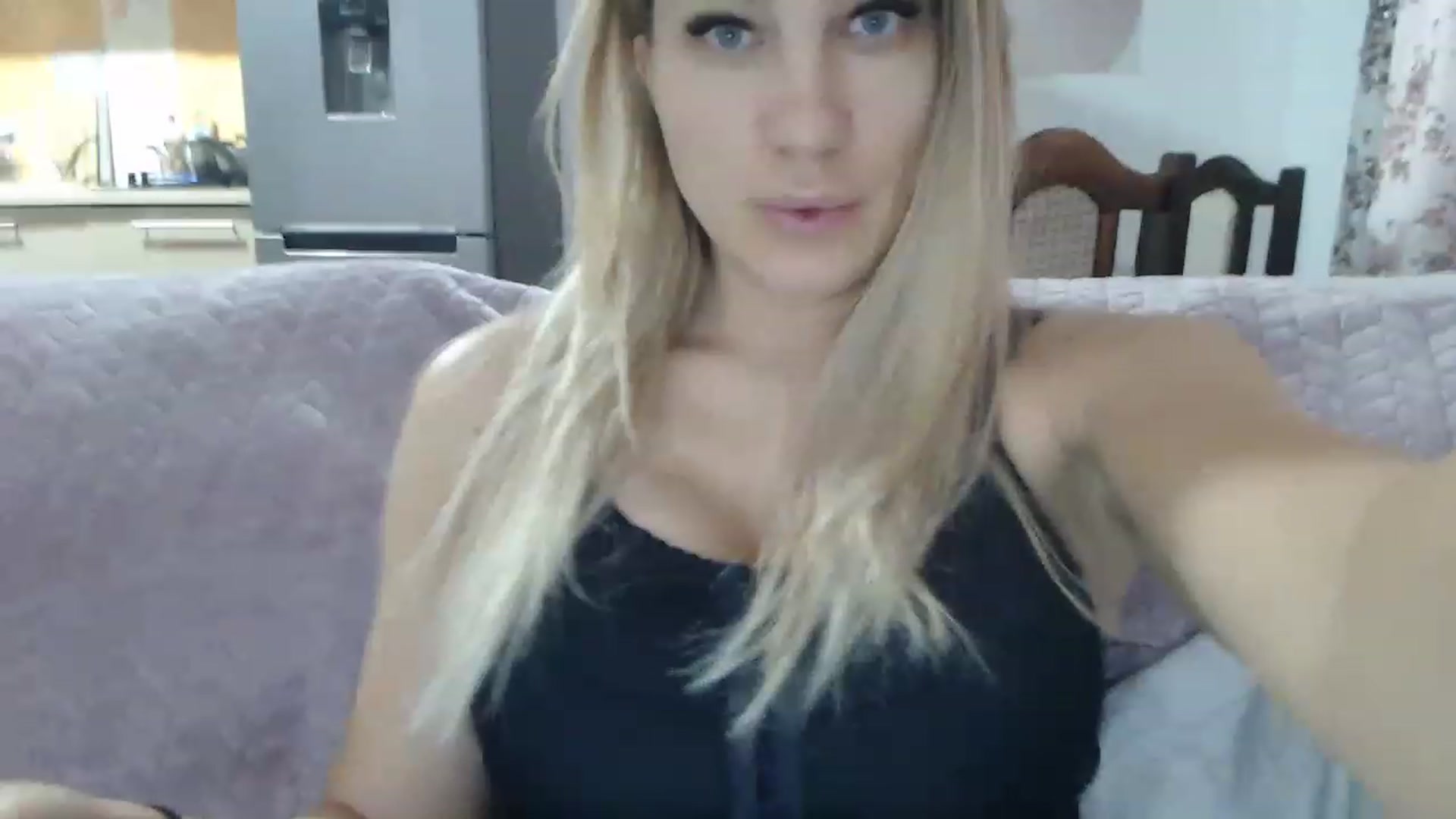 Gallery image thumbnail from AllysaHot's myfreecams stream on, 01/26/2023, 11:31 image 2 of 20
