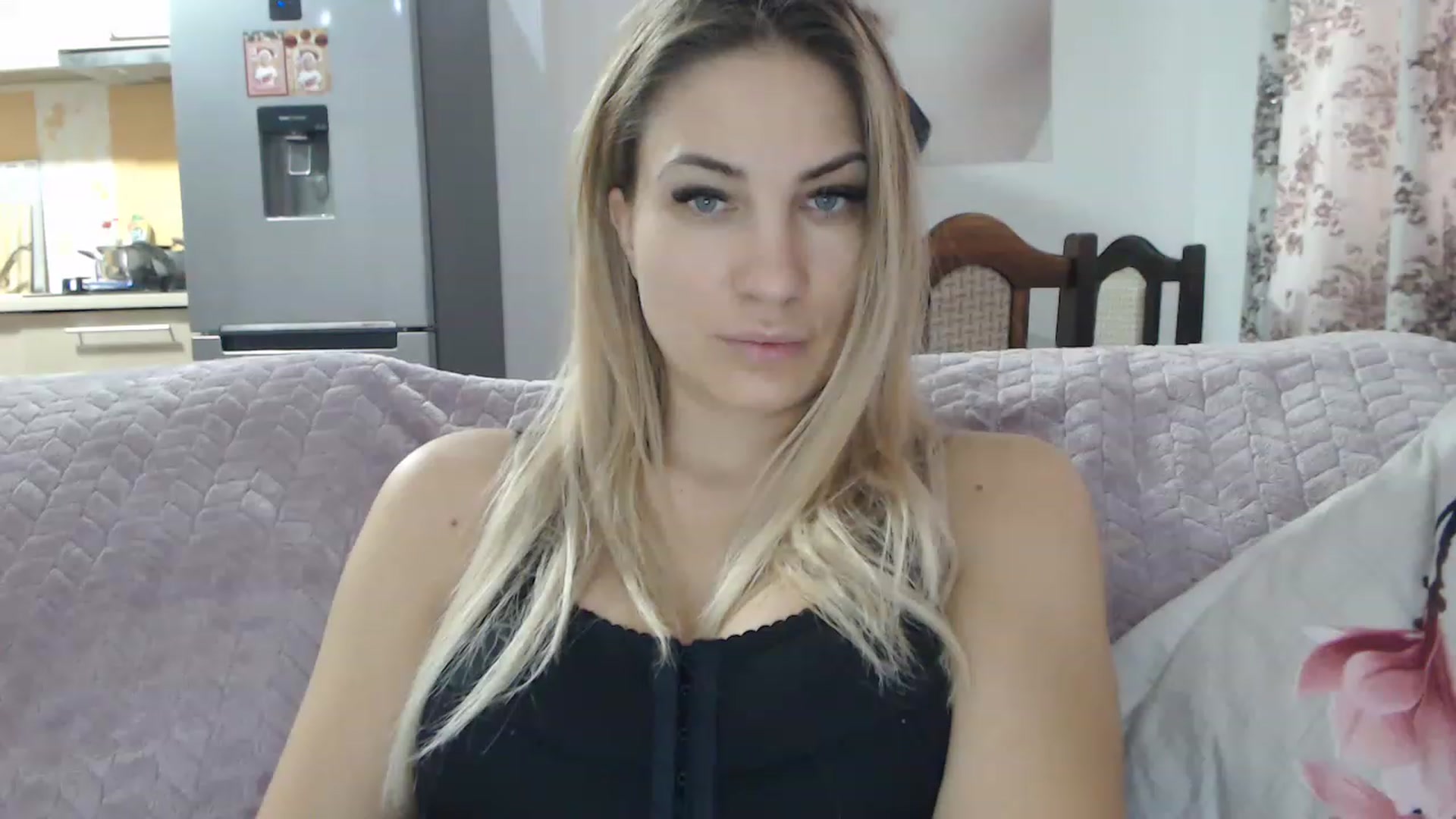 Gallery image thumbnail from AllysaHot's myfreecams stream on, 01/26/2023, 11:31 image 18 of 20