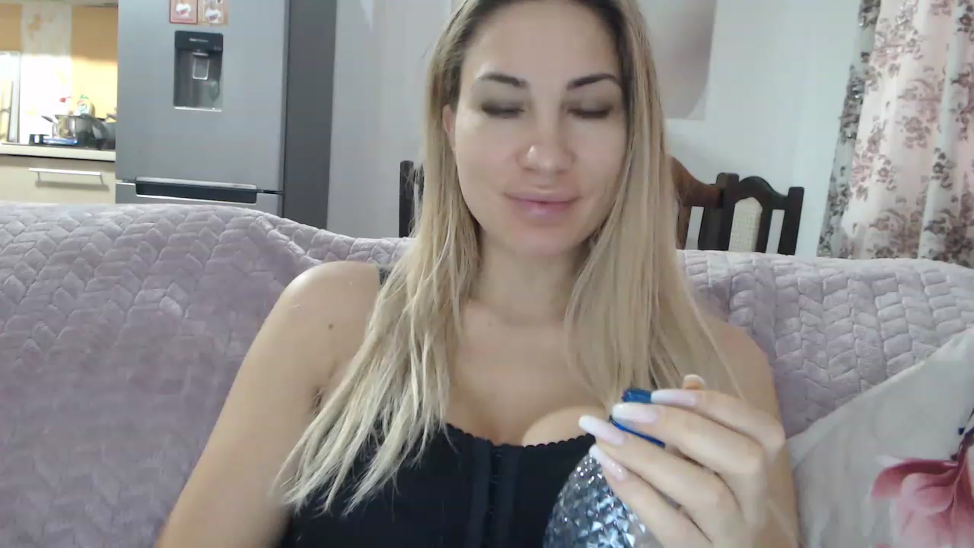 Gallery image thumbnail from AllysaHot's myfreecams stream on, 01/26/2023, 11:31 image 7 of 20