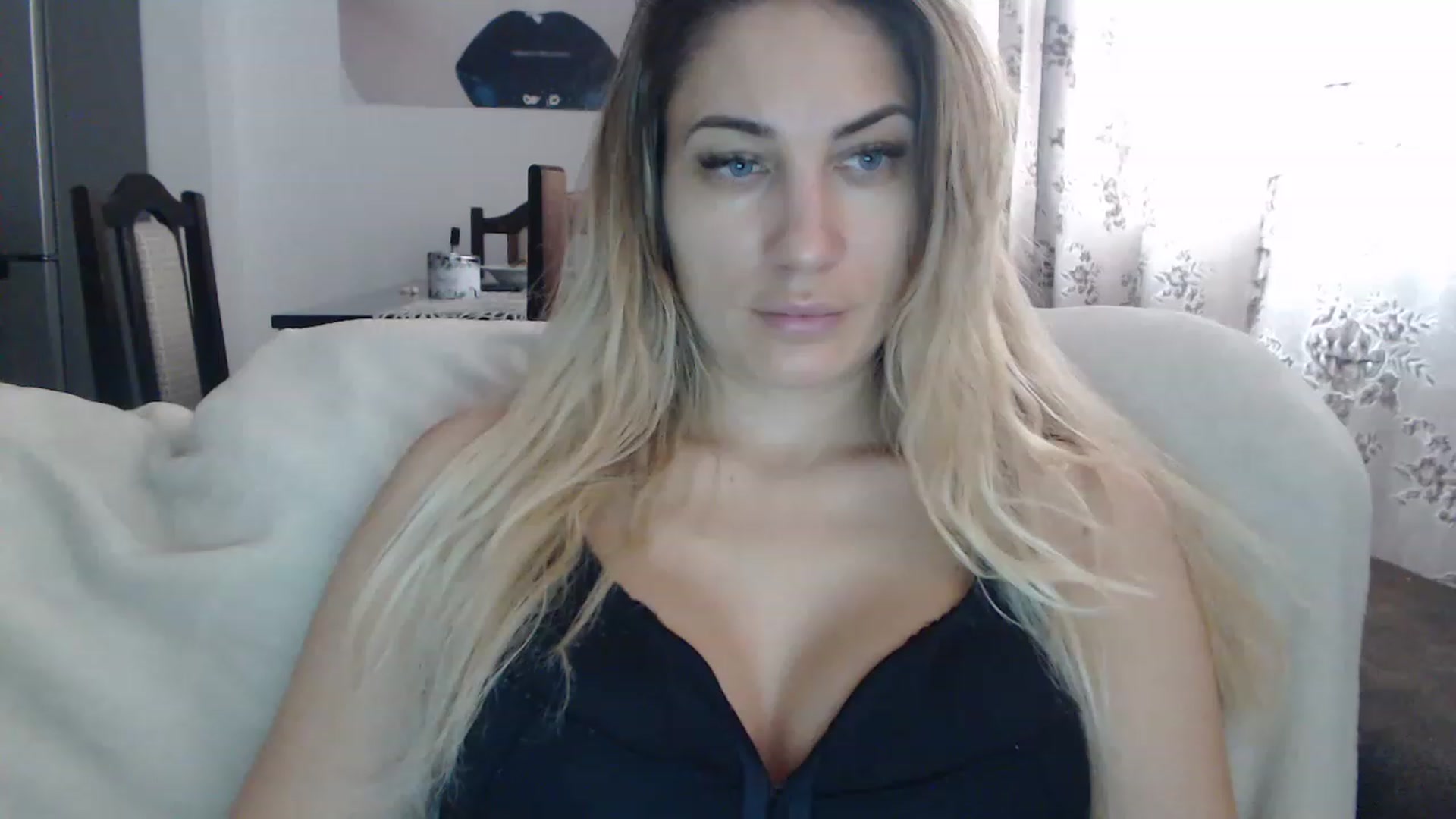 Gallery image thumbnail from AllysaHot's myfreecams stream on, 02/27/2023, 12:51 image 5 of 20