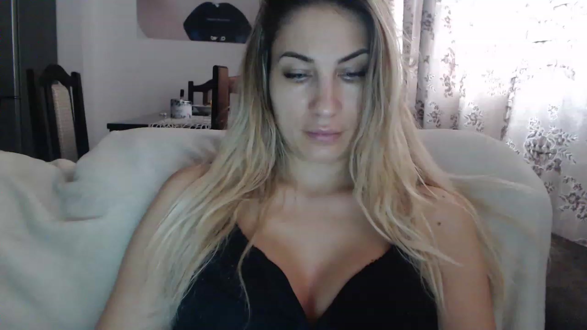 Gallery image thumbnail from AllysaHot's myfreecams stream on, 02/27/2023, 12:51 image 17 of 20