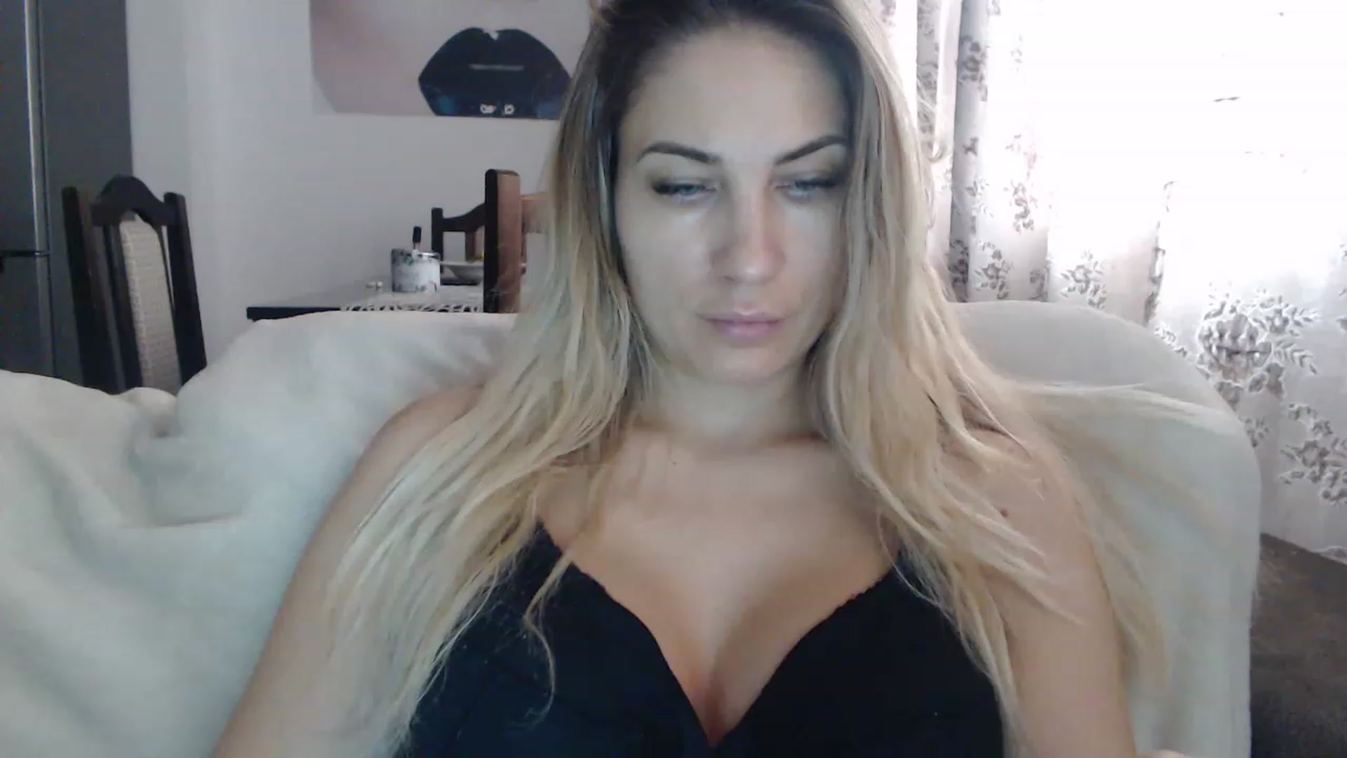 Gallery image thumbnail from AllysaHot's myfreecams stream on, 02/27/2023, 12:51 image 10 of 20