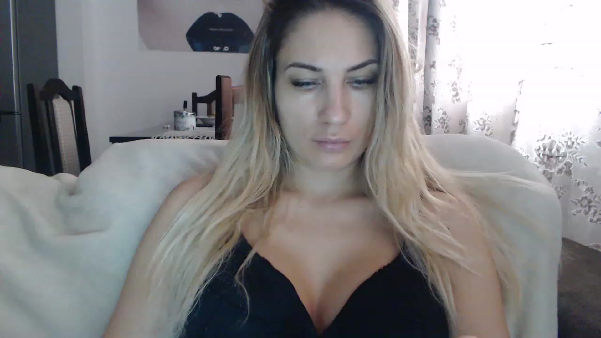 Gallery image thumbnail from AllysaHot's myfreecams stream on, 02/27/2023, 12:51 image 11 of 20