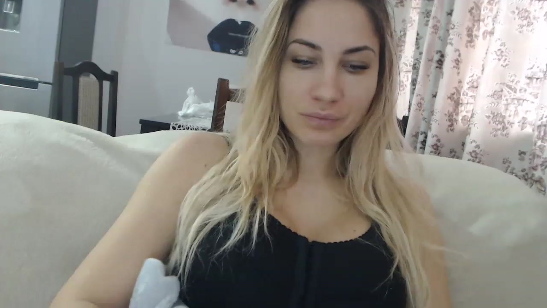 Gallery image thumbnail from AllysaHot's myfreecams stream on, 02/28/2023, 13:04 image 2 of 20