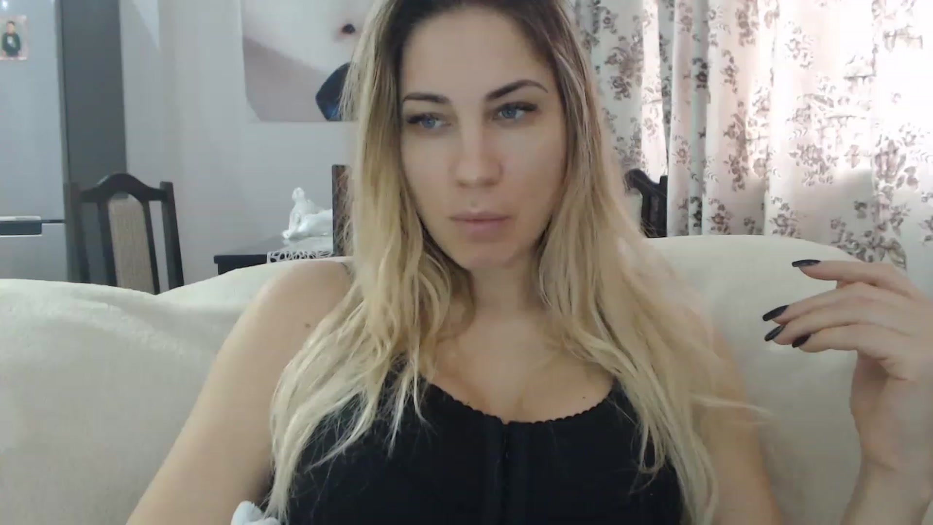 Gallery image thumbnail from AllysaHot's myfreecams stream on, 02/28/2023, 13:04 image 10 of 20
