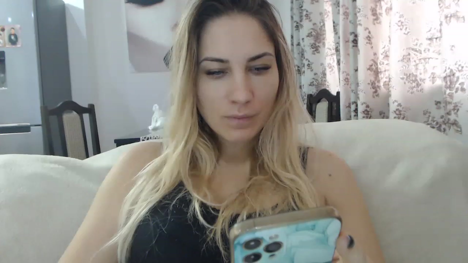 Gallery image thumbnail from AllysaHot's myfreecams stream on, 02/28/2023, 13:04 image 14 of 20