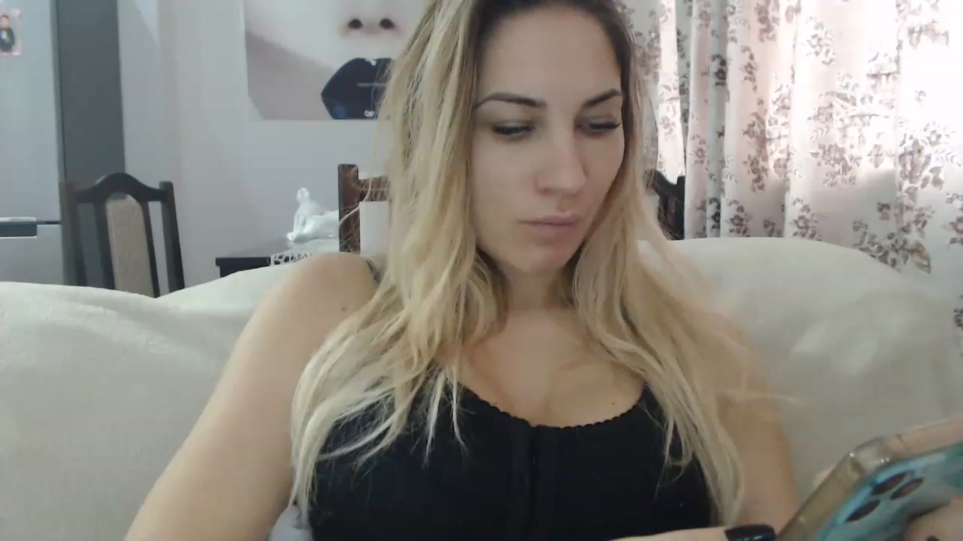 Gallery image thumbnail from AllysaHot's myfreecams stream on, 02/28/2023, 13:04 image 11 of 20