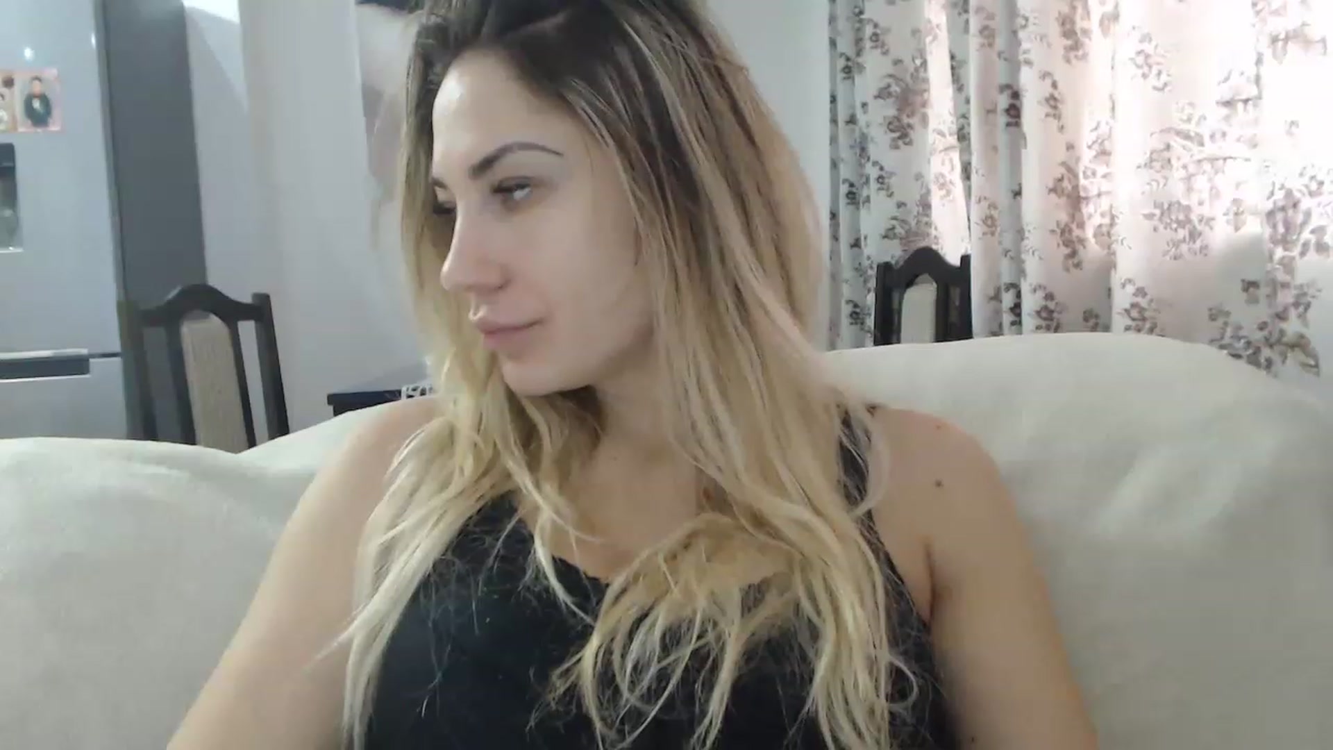 Gallery image thumbnail from AllysaHot's myfreecams stream on, 02/28/2023, 13:04 image 13 of 20