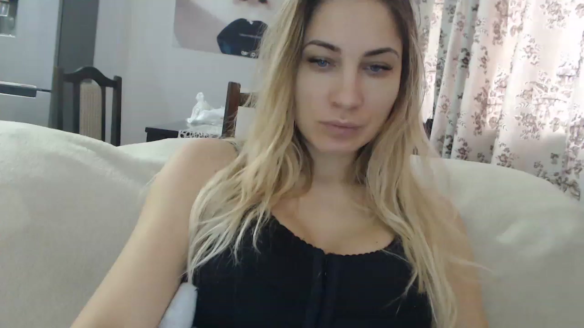 Gallery image thumbnail from AllysaHot's myfreecams stream on, 02/28/2023, 13:04 image 1 of 20
