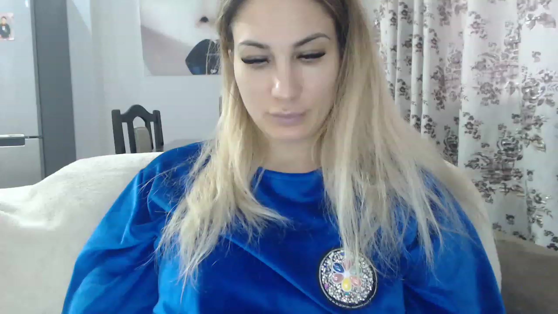 Gallery image thumbnail from AllysaHot's myfreecams stream on, 03/02/2023, 15:52 image 10 of 20
