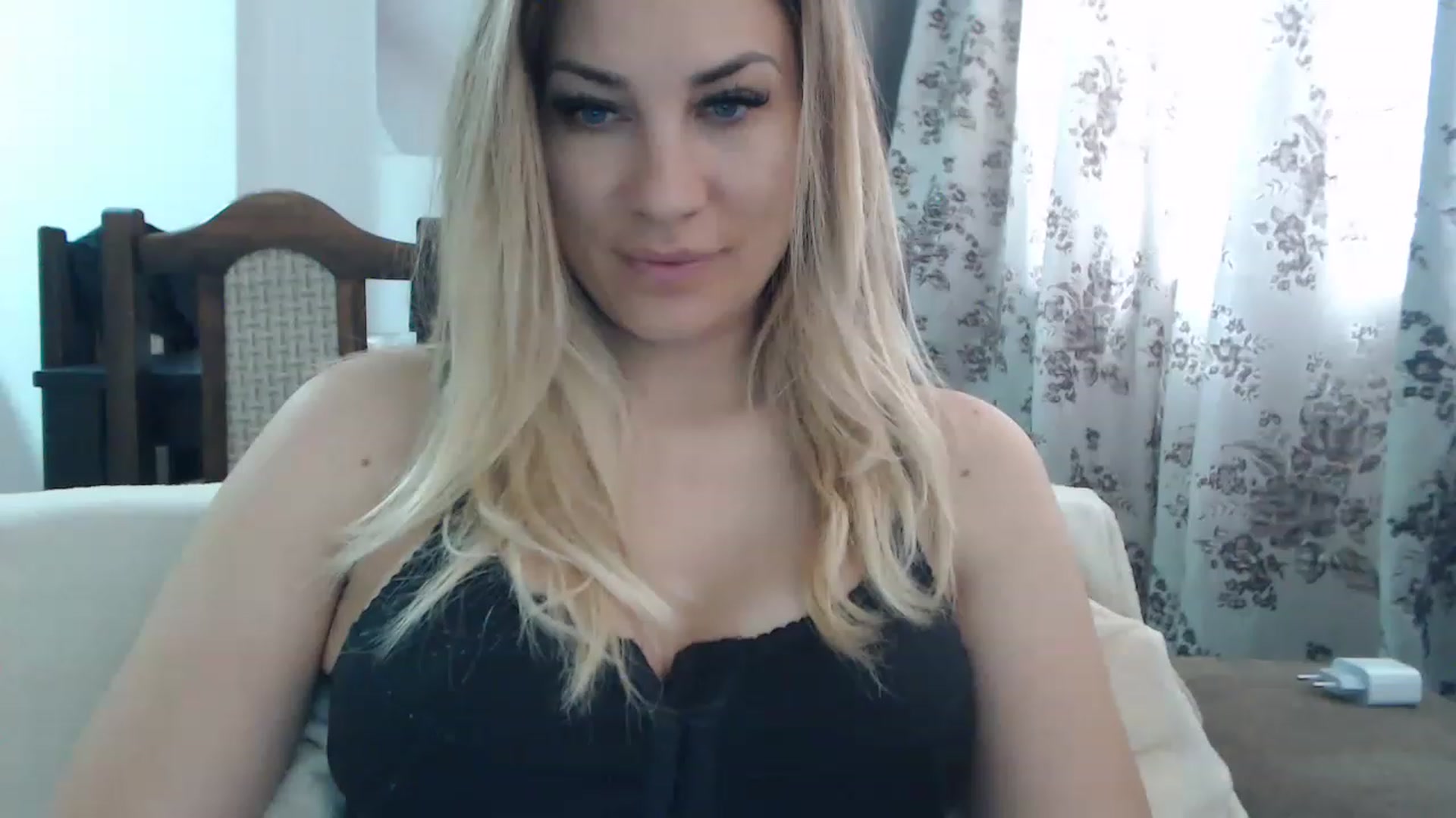 Gallery image thumbnail from AllysaHot's myfreecams stream on, 06/12/2023, 10:11 image 8 of 20
