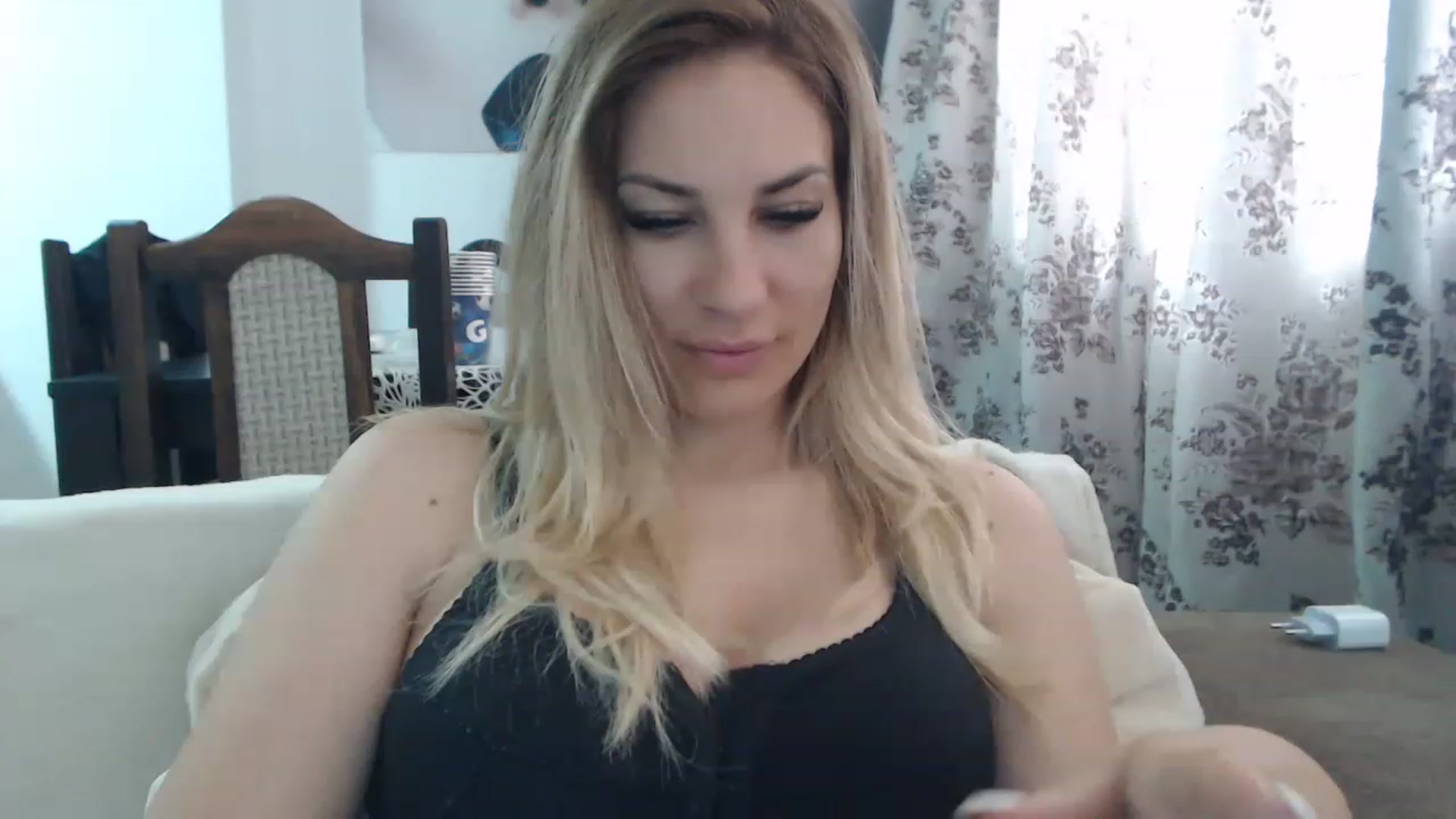 Gallery image thumbnail from AllysaHot's myfreecams stream on, 06/12/2023, 10:11 image 4 of 20