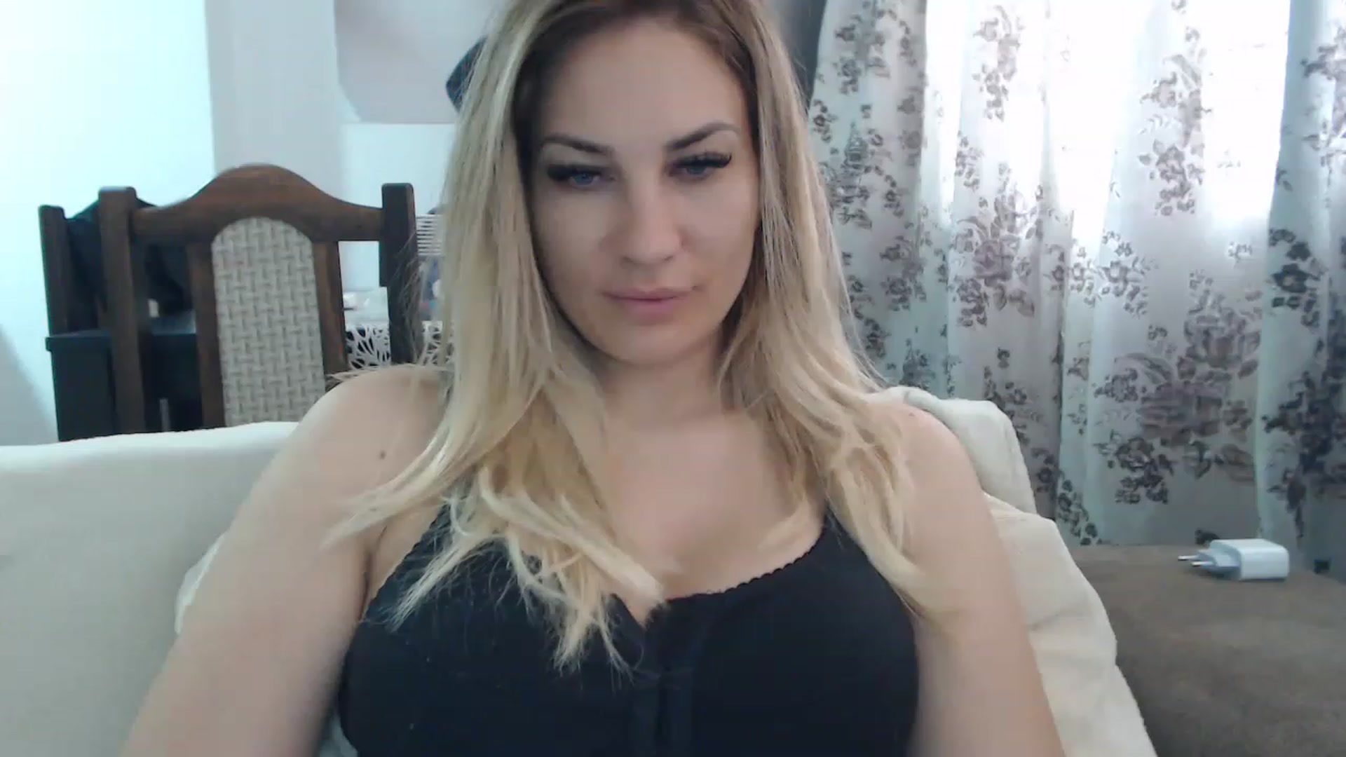 Gallery image thumbnail from AllysaHot's myfreecams stream on, 06/12/2023, 10:11 image 5 of 20