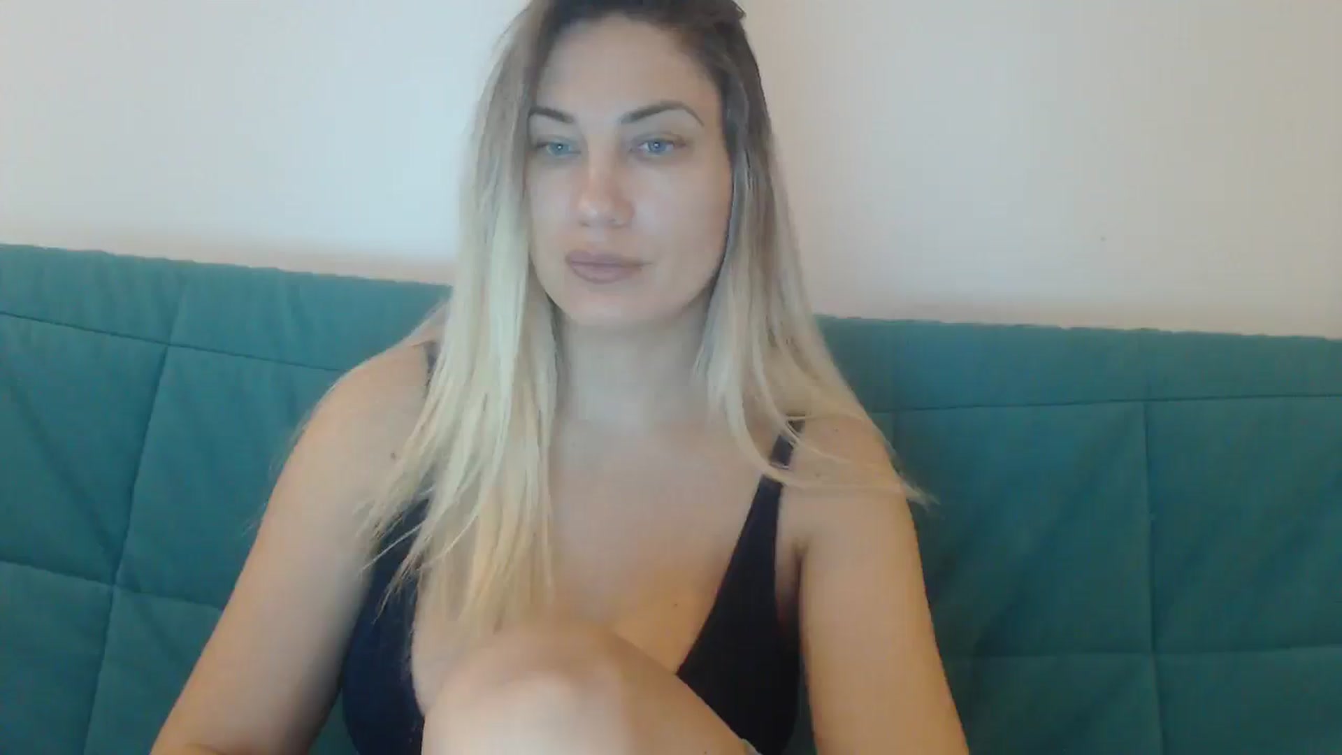 Gallery image thumbnail from AllysaHot's myfreecams stream on, 02/03/2025, 10:58 image 8 of 20