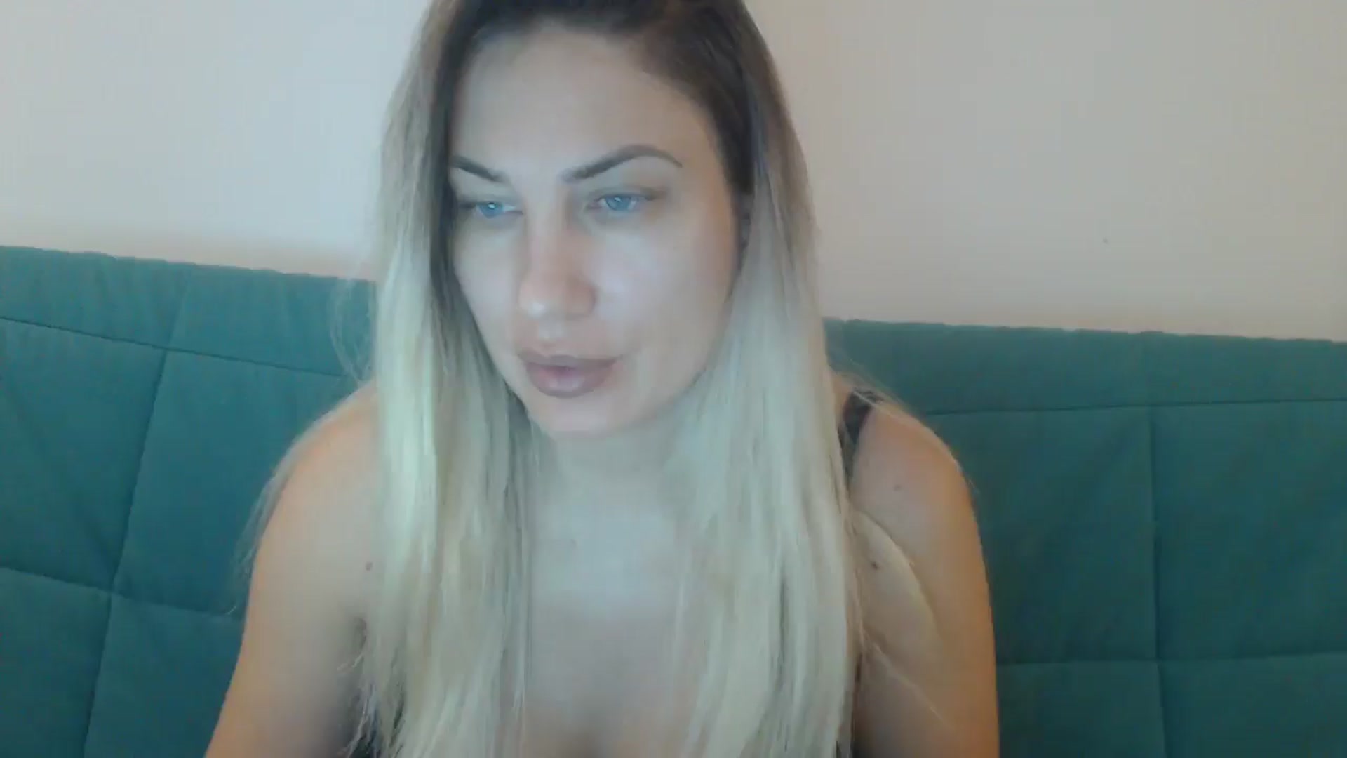 Gallery image thumbnail from AllysaHot's myfreecams stream on, 02/03/2025, 10:58 image 19 of 20